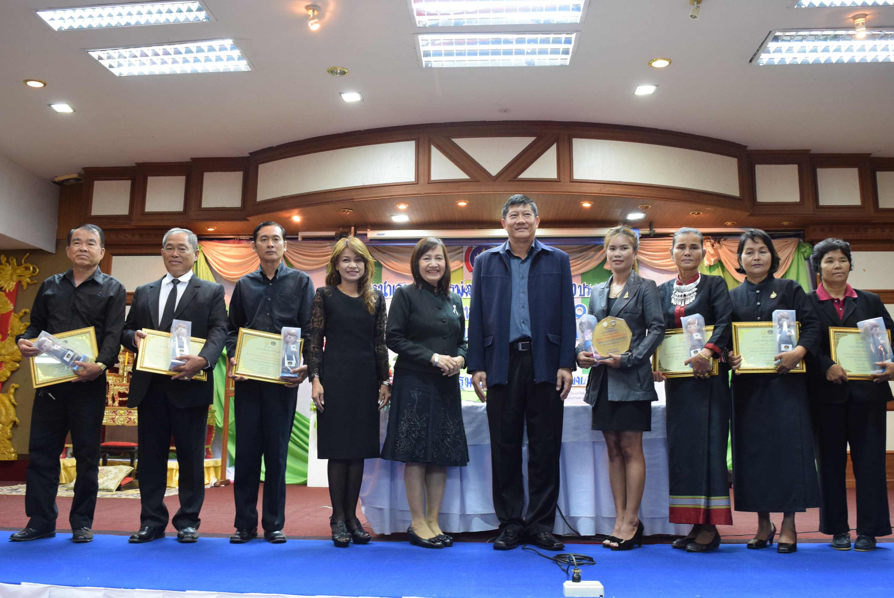 การนำเสนอผลการพัฒนาคุณภาพชีวิตของประชาชนระดับจังหวัดสกลนคร (จปฐ.) ประจำปี2560
