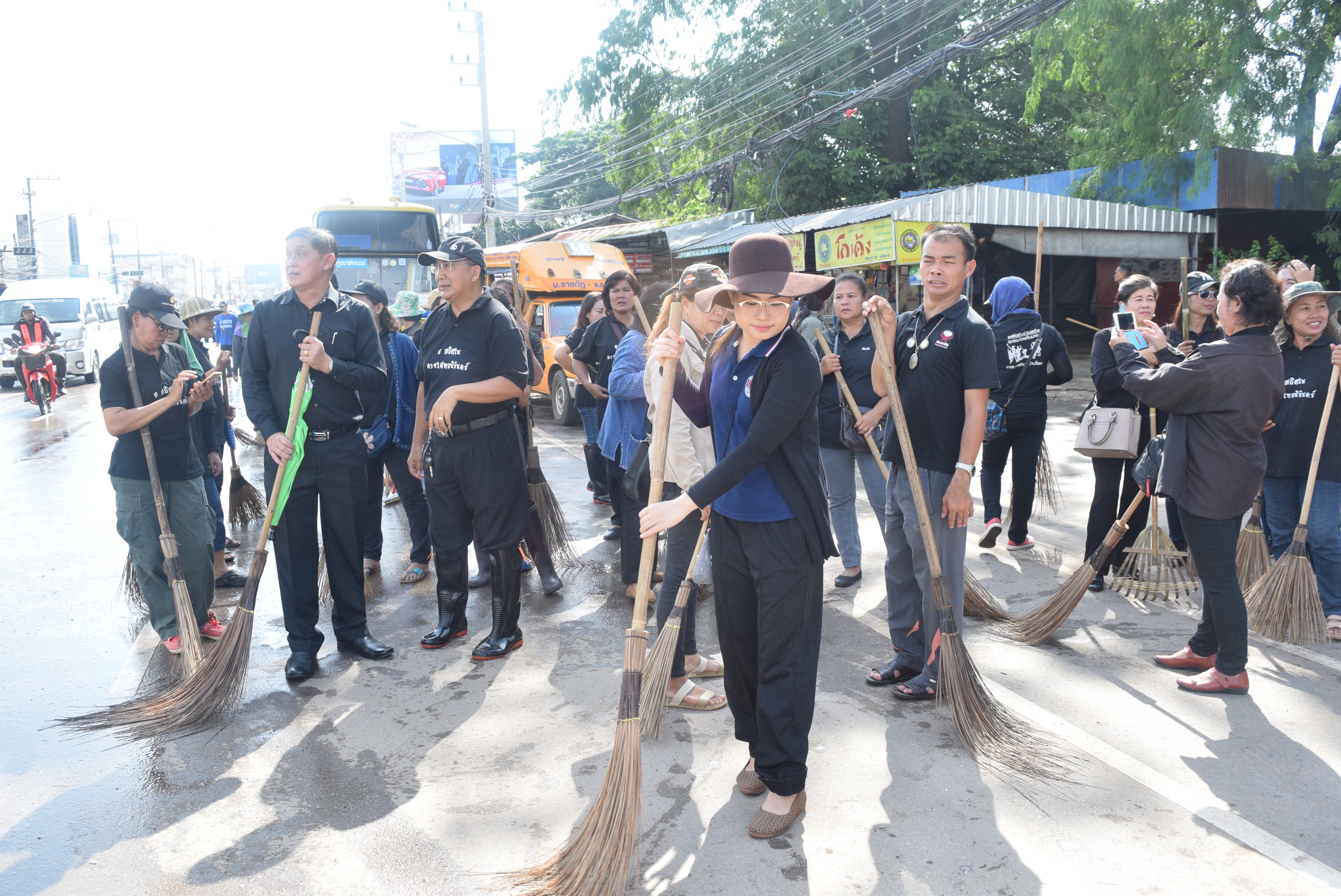 วันที่ 2 สิงหาคม 2560 Big Cleaning Day วันทำความสะอาดครั้งใหญ่ จังหวัดสกลนคร