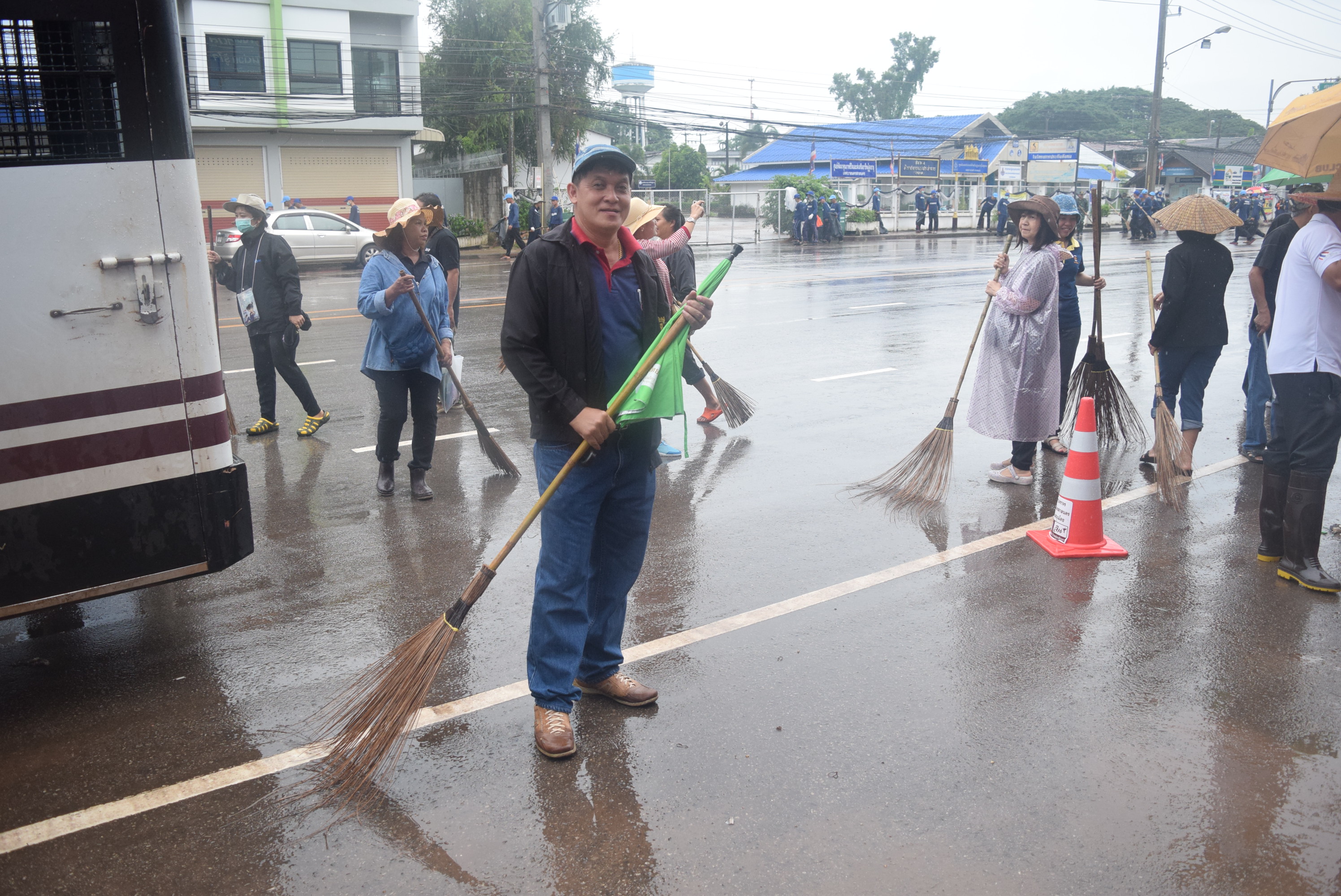 วันที่ 5 สิงหาคม 2560  กิจกรรม “ล้างบ้าน ย้อมเมือง Big Cleaning Day” จังหวัดสกลนคร