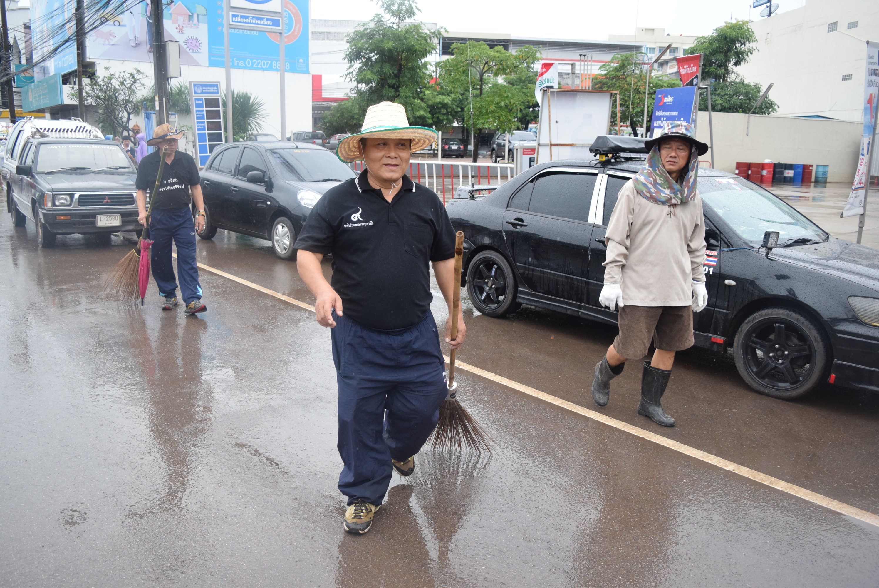 วันที่ 5 สิงหาคม 2560  กิจกรรม “ล้างบ้าน ย้อมเมือง Big Cleaning Day” จังหวัดสกลนคร