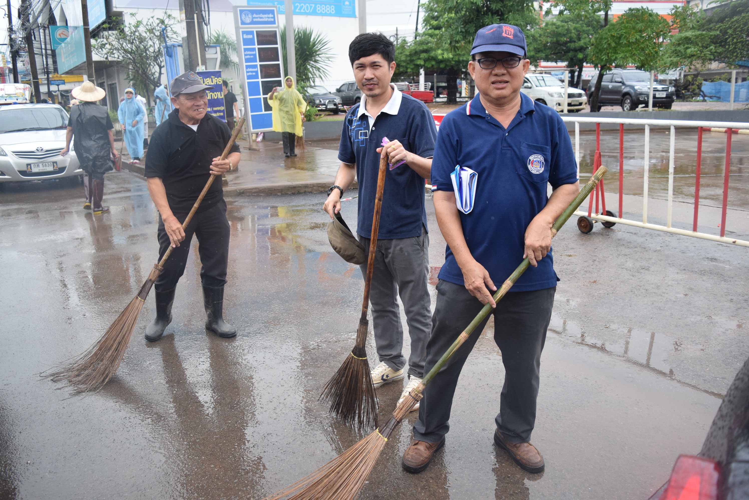 วันที่ 5 สิงหาคม 2560  กิจกรรม “ล้างบ้าน ย้อมเมือง Big Cleaning Day” จังหวัดสกลนคร