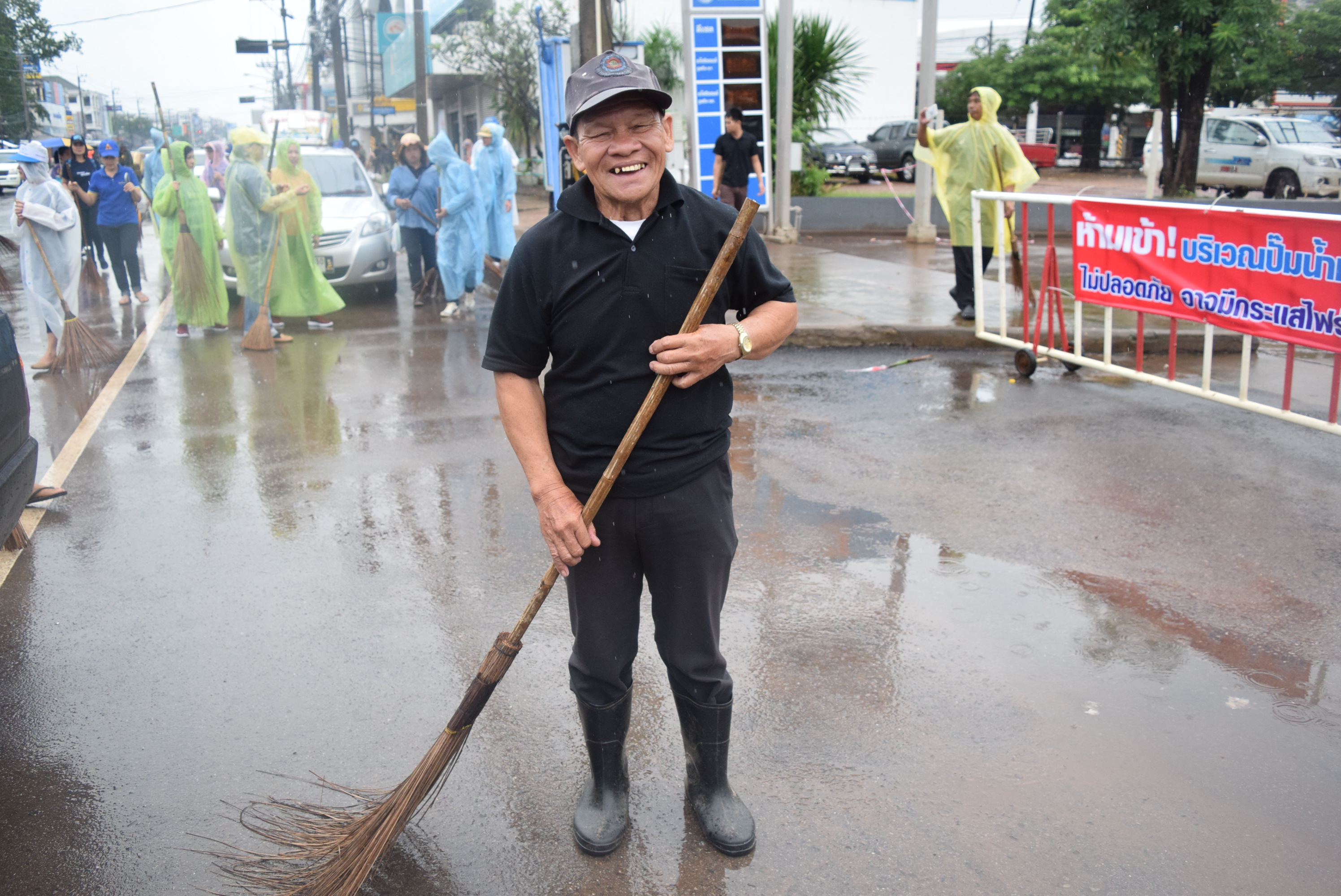 วันที่ 5 สิงหาคม 2560  กิจกรรม “ล้างบ้าน ย้อมเมือง Big Cleaning Day” จังหวัดสกลนคร