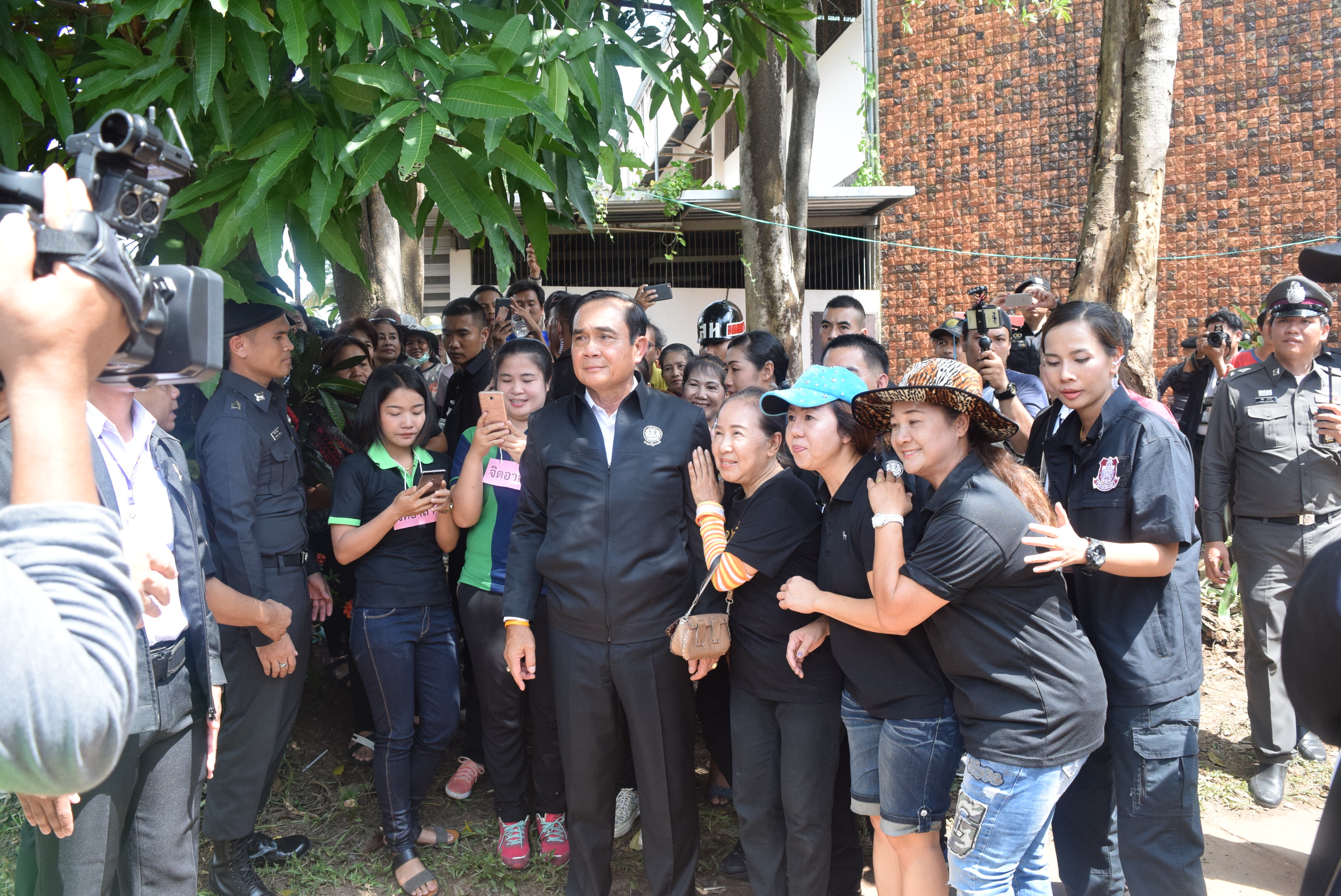 วันที่ 2 สิงหาคม 2560 Big Cleaning Day วันทำความสะอาดครั้งใหญ่ จังหวัดสกลนคร