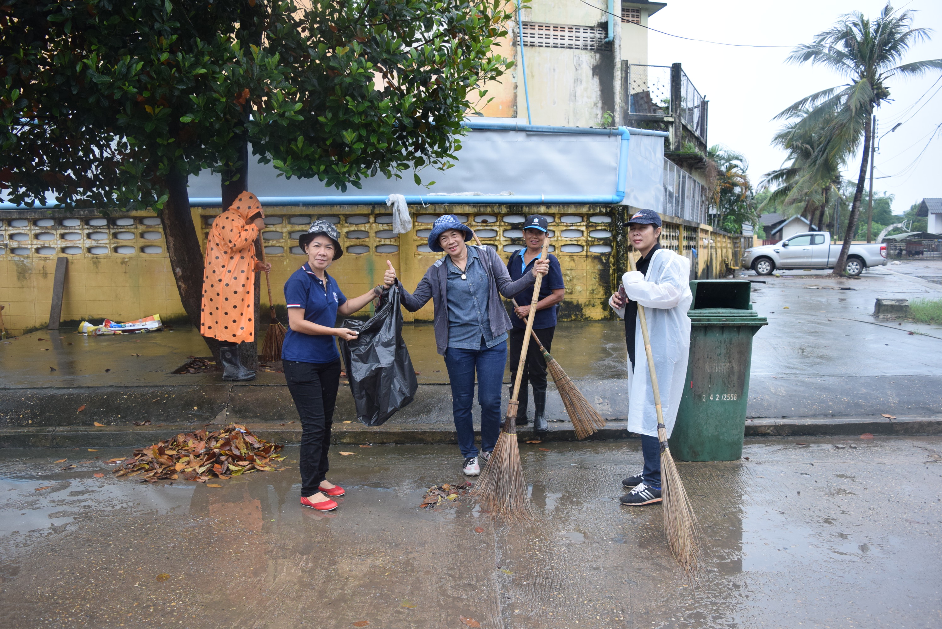 วันที่ 5 สิงหาคม 2560  กิจกรรม “ล้างบ้าน ย้อมเมือง Big Cleaning Day” จังหวัดสกลนคร