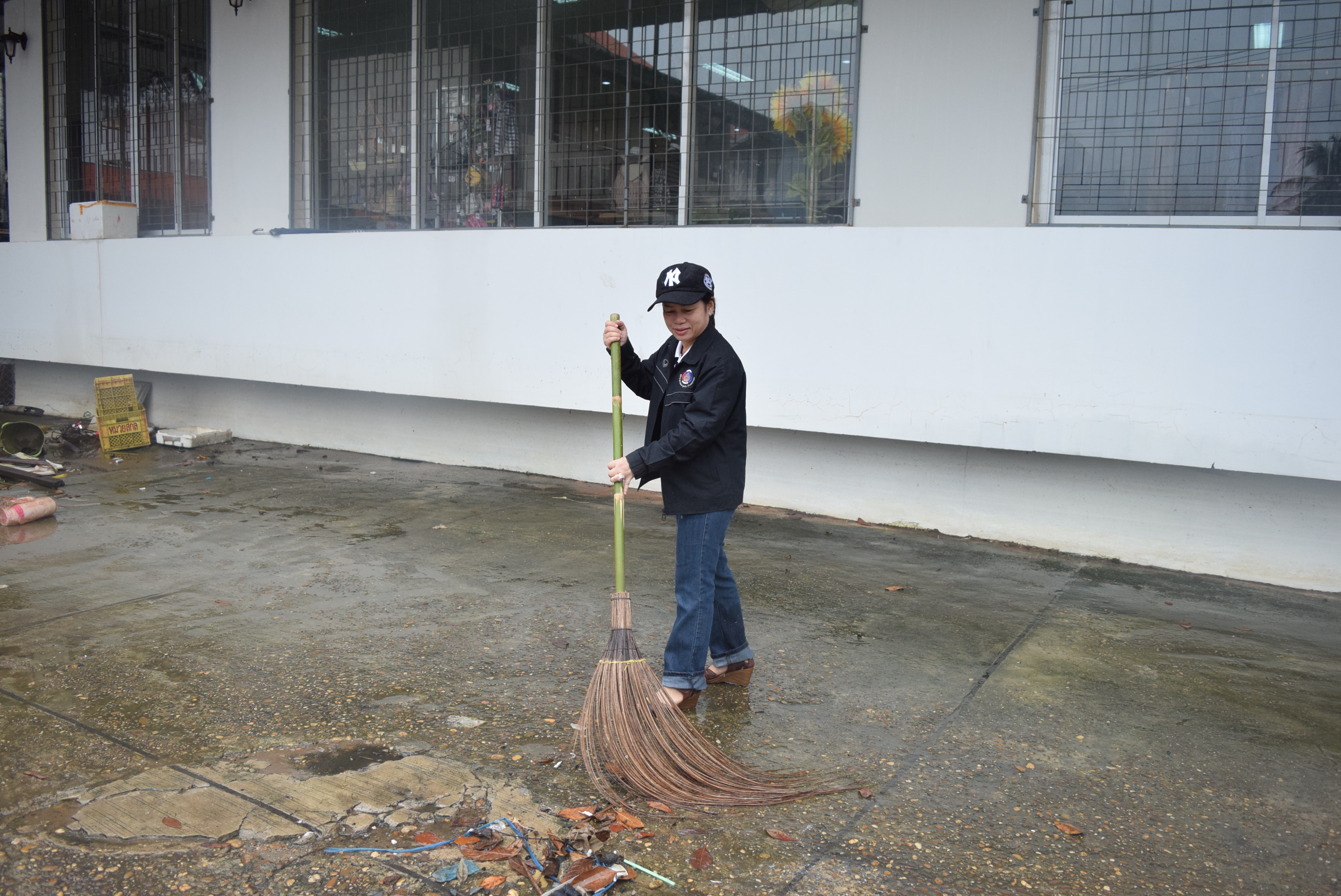 วันที่ 5 สิงหาคม 2560  กิจกรรม “ล้างบ้าน ย้อมเมือง Big Cleaning Day” จังหวัดสกลนคร