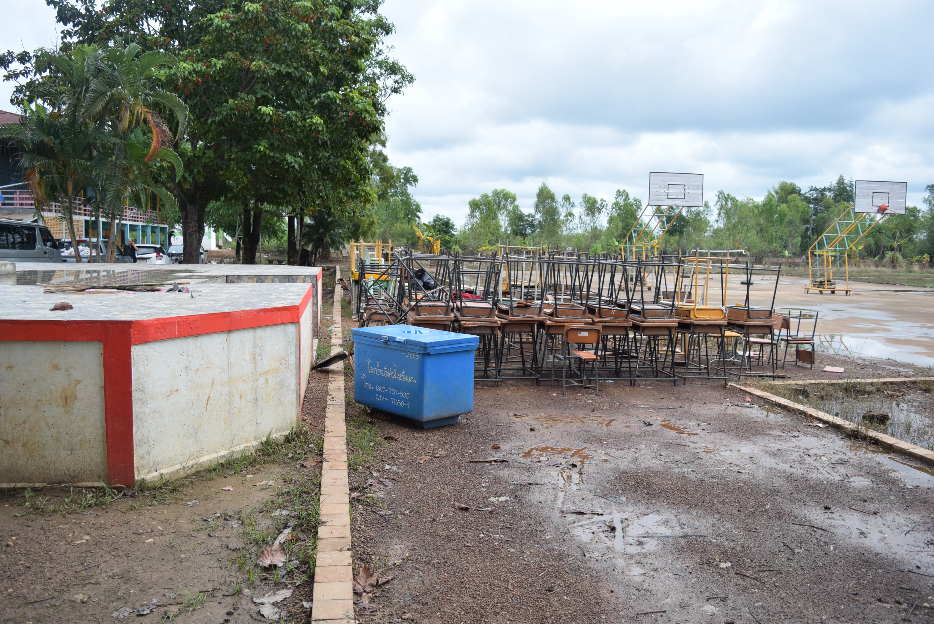 ตรวจเยี่ยมพร้อมบรรยายพิเศษ การน้อมนำพระราชกระแสสมเด็จพระเจ้าอยู่หัว ในการสืบสานพระราชปณิธานของพระบาทสมเด็จพระปรมินทรมหาภูมิพลอดุลยเดช รัชการที่ 9 เรื่องการศึกษาและการสร้างคนดีมีคุณธรรม ณ โรงเรียนบ้านดอนแคน (คุรุราษฎร์ผดุงวิทย์) บ้านดอนแคน ตำบลหนองลาด อำเภอเมืองสกลนคร