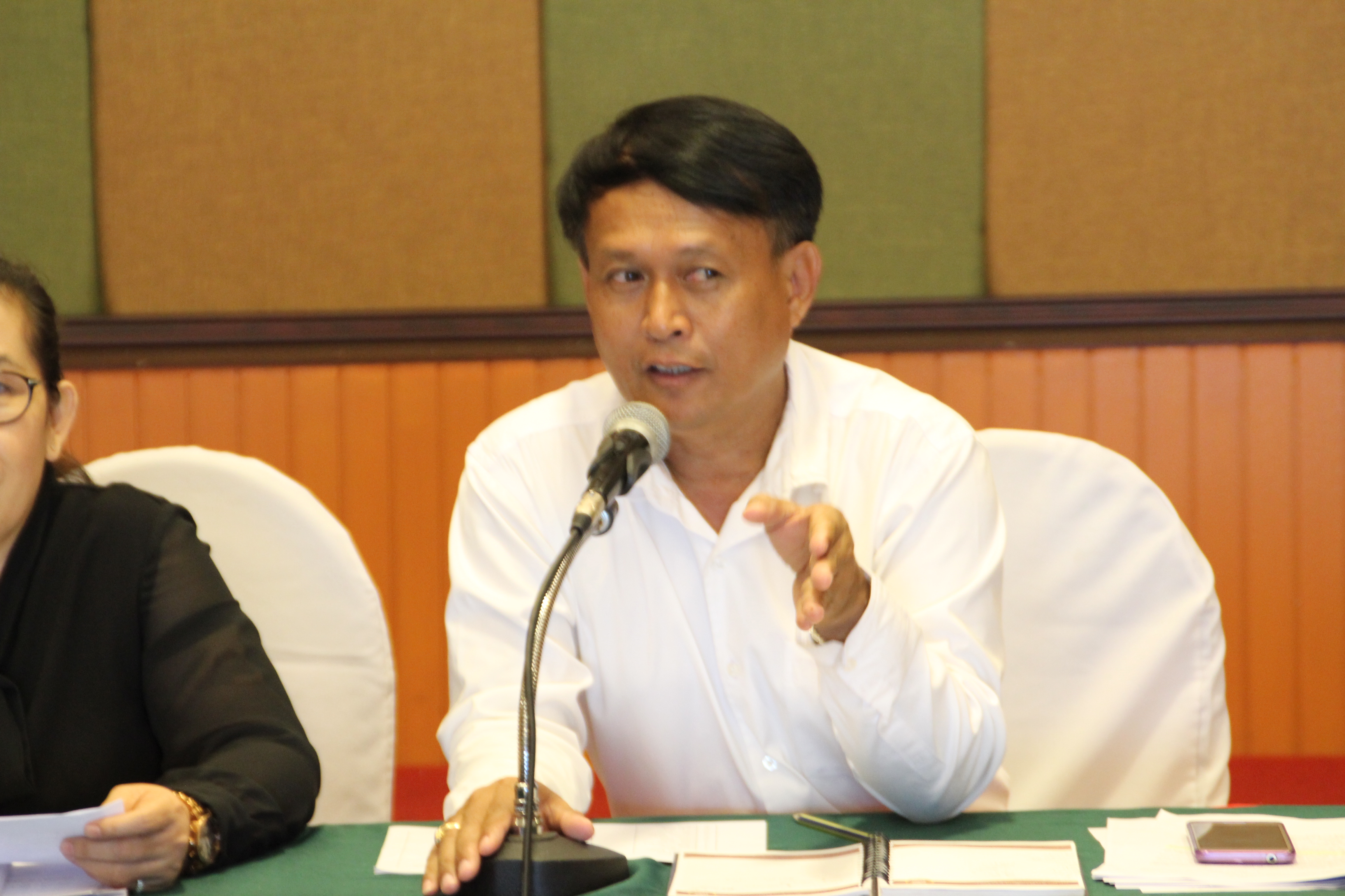 การประชุมคณะกรรมการพัฒนาสตรีจังหวัด เพื่อคัดเลือกคณะกรรมการบริหาร และเตรียมความพร้อมในการจัดเตรียมสถานที่จัดกิจกรรมและนิทรรศการเทิดพระเกียรติในงาน “รวมพลังสตรีไทสกล เทิดไท้องค์ราชินี