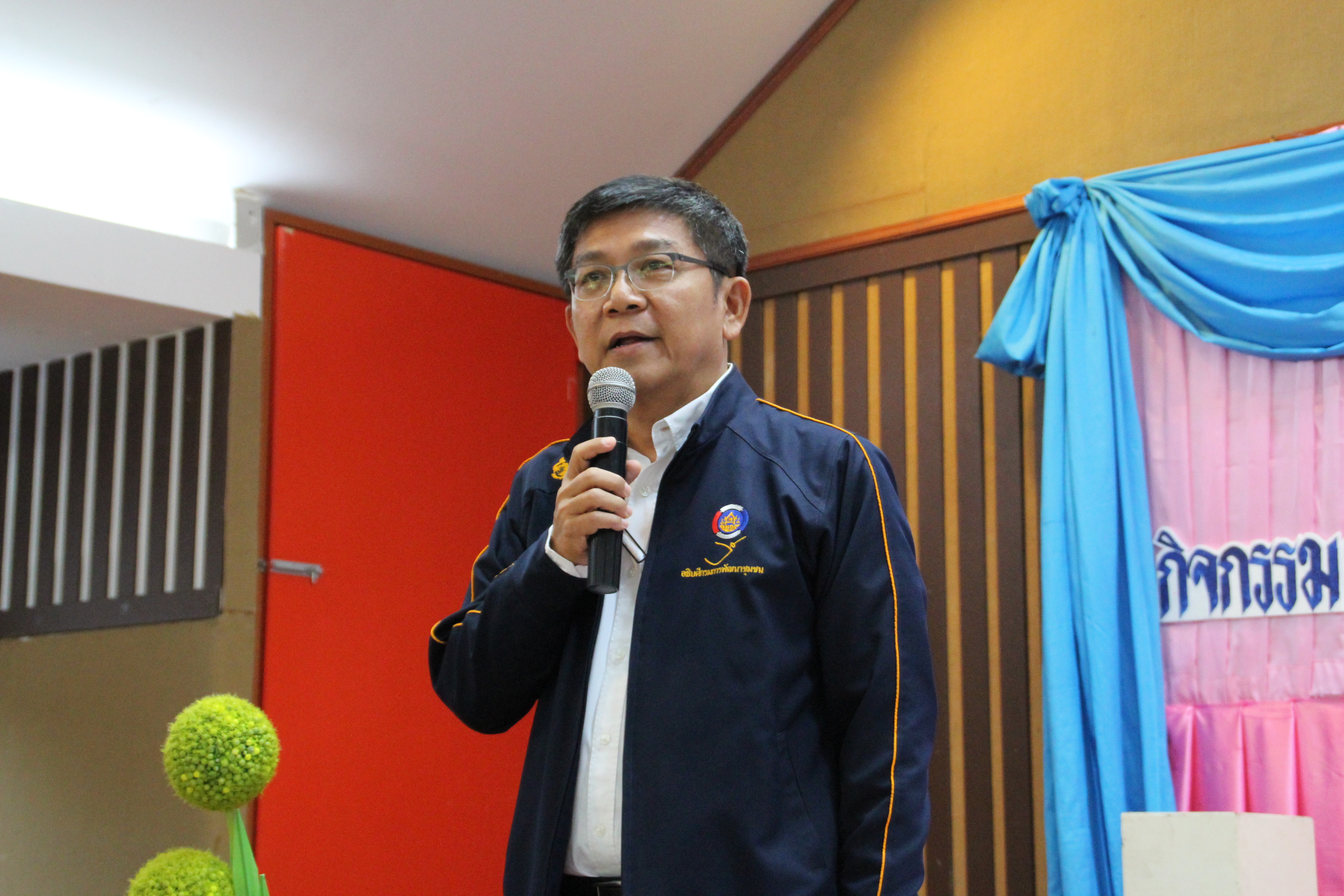 การฝึกอบรม โครงการส่งเสริมและพัฒนาชีวิตคนสกลนครตามหลักปรัชญาของเศรษฐกิจพอเพียง กิจกรรมที่2 อบรมเพิ่มประสิทธิภาพคณะกรรมการพัฒนาสตรีระดับอำเภอและพัฒนากร