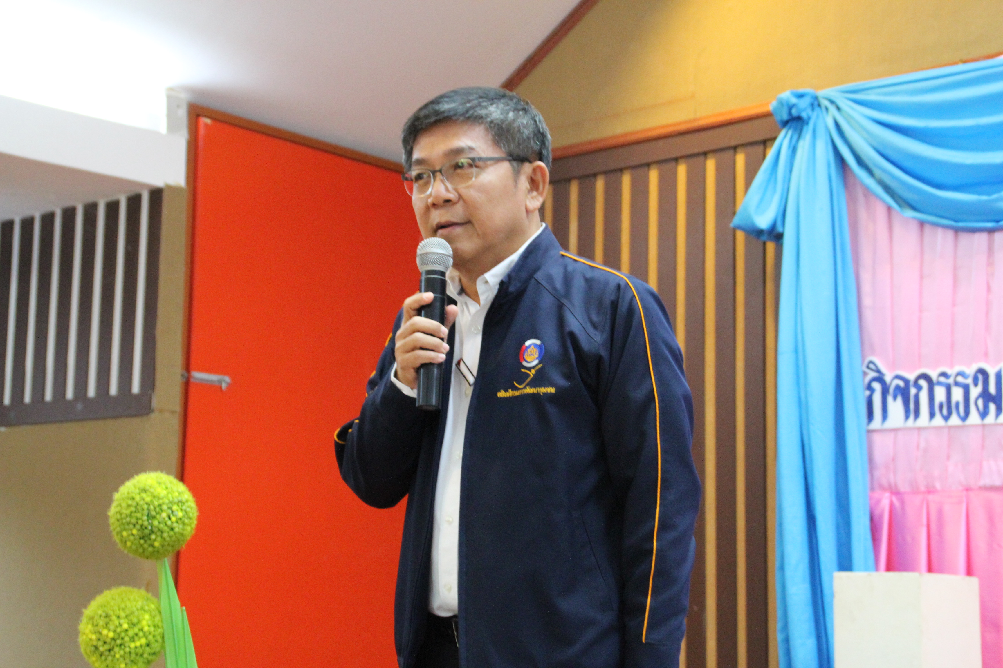 การฝึกอบรม โครงการส่งเสริมและพัฒนาชีวิตคนสกลนครตามหลักปรัชญาของเศรษฐกิจพอเพียง กิจกรรมที่2 อบรมเพิ่มประสิทธิภาพคณะกรรมการพัฒนาสตรีระดับอำเภอและพัฒนากร
