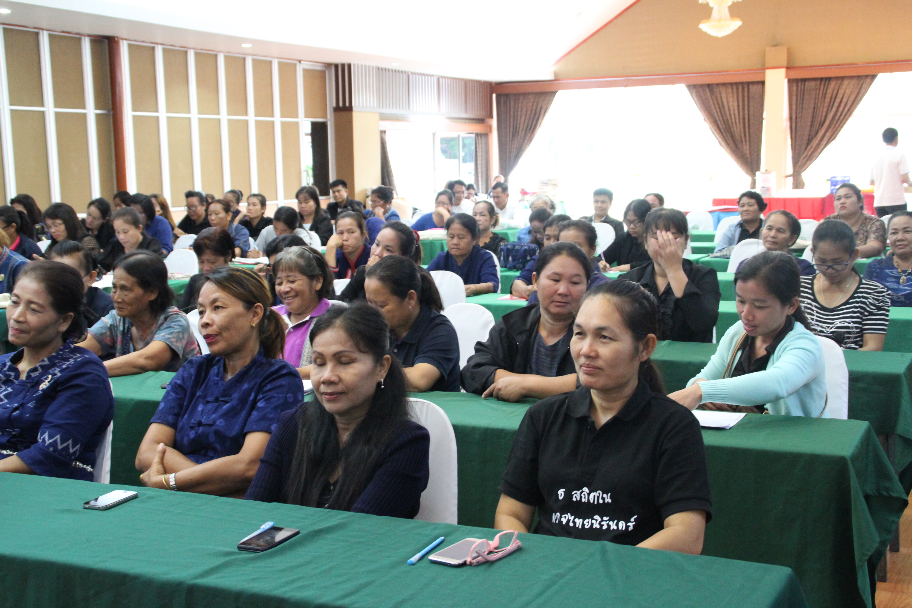 การฝึกอบรม โครงการส่งเสริมและพัฒนาชีวิตคนสกลนครตามหลักปรัชญาของเศรษฐกิจพอเพียง กิจกรรมที่2 อบรมเพิ่มประสิทธิภาพคณะกรรมการพัฒนาสตรีระดับอำเภอและพัฒนากร