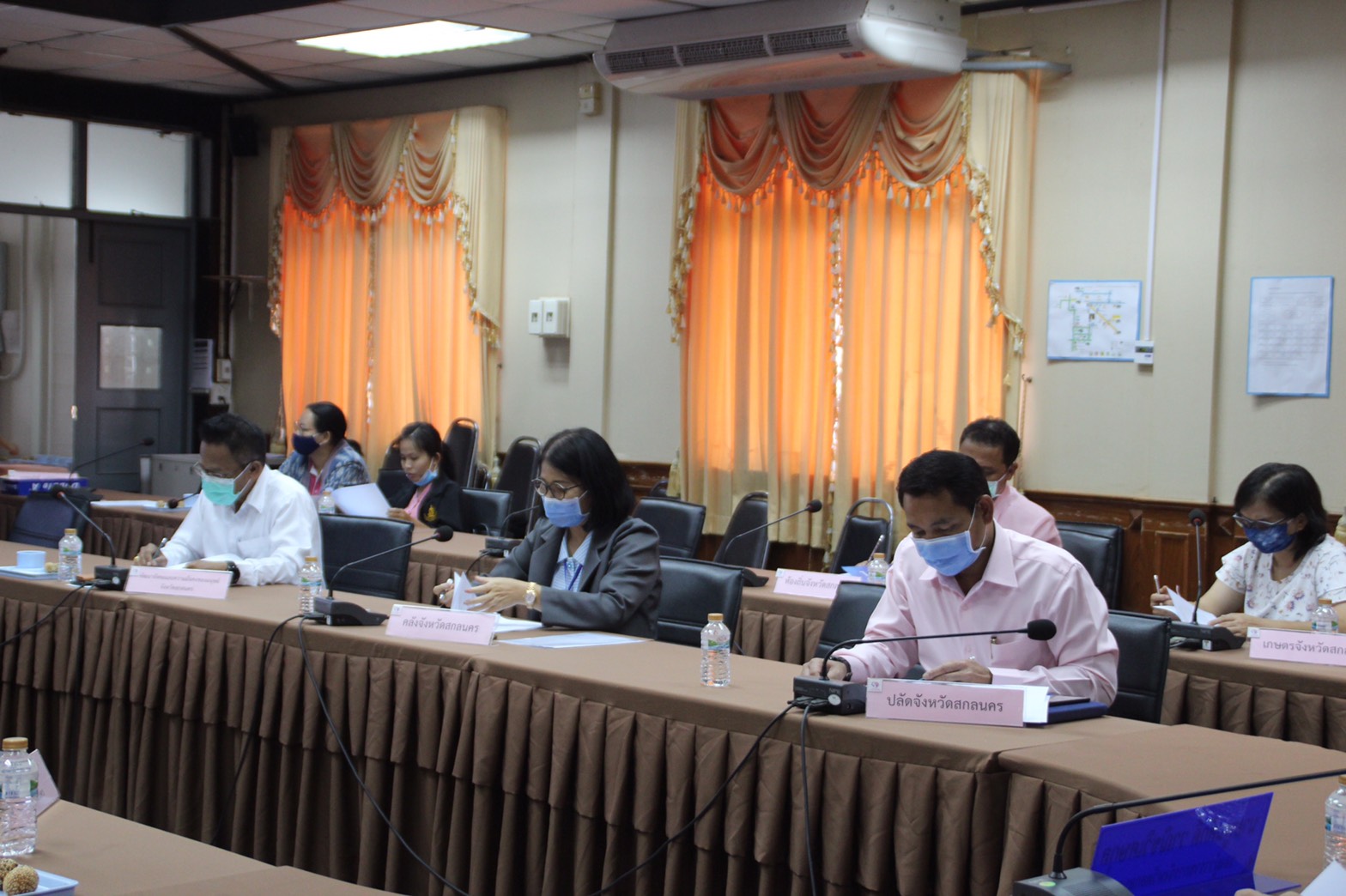 พช.สกลนคร~ประชุมคณะอนุกรรมการบริหารกองทุนพัฒนาบทบาทสตรี