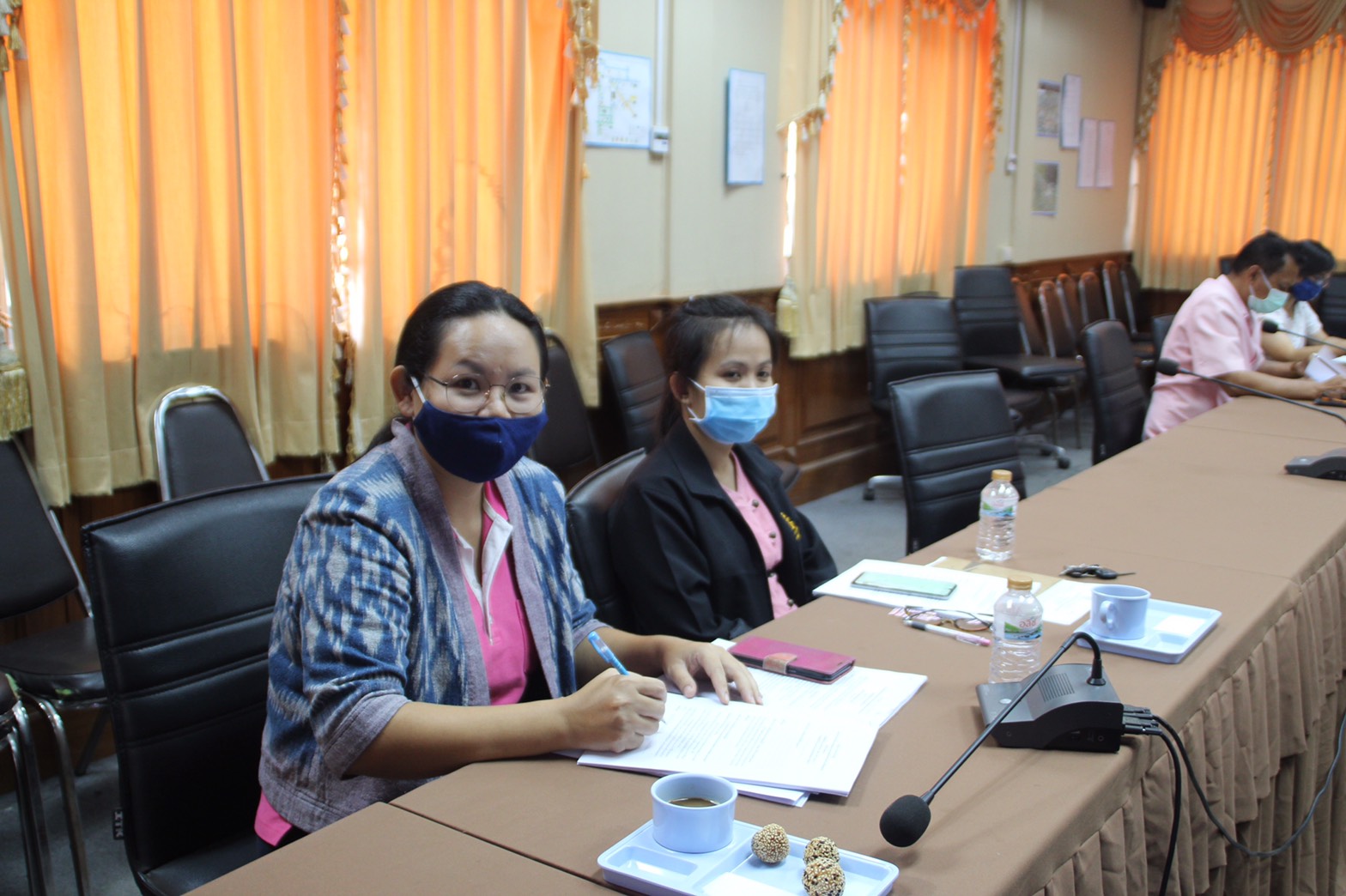 พช.สกลนคร~ประชุมคณะอนุกรรมการบริหารกองทุนพัฒนาบทบาทสตรี