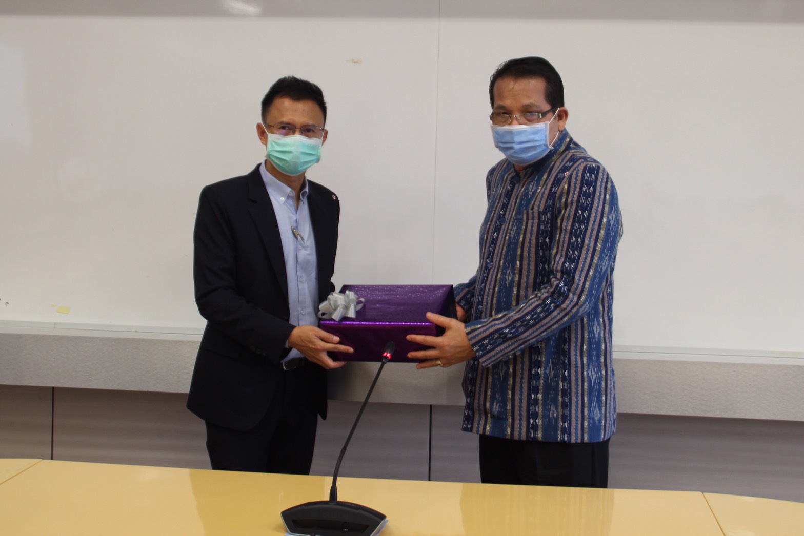 พช.สกลนคร ร่วมกับ มหาวิทยาลัยราชภัฏสกลนคร บันทึกข้อตกลงความร่วมมือ (MOU) ทางวิชาการและบริการวิชาการ