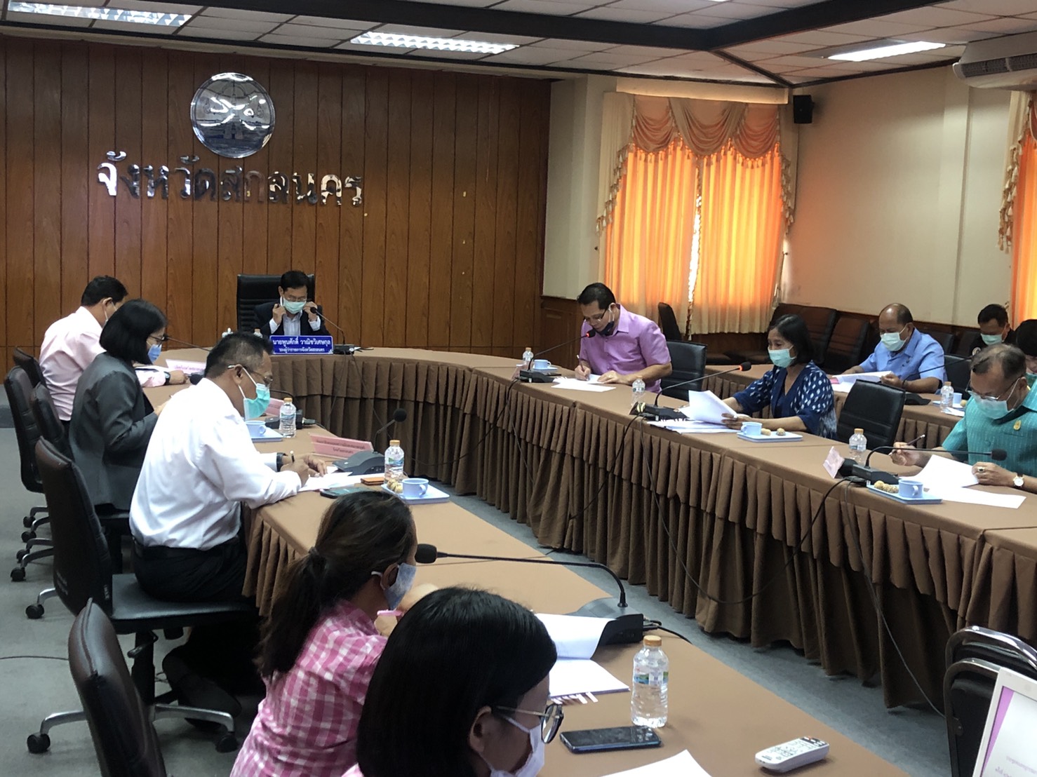 พช.สกลนคร~ประชุมคณะอนุกรรมการบริหารกองทุนพัฒนาบทบาทสตรี