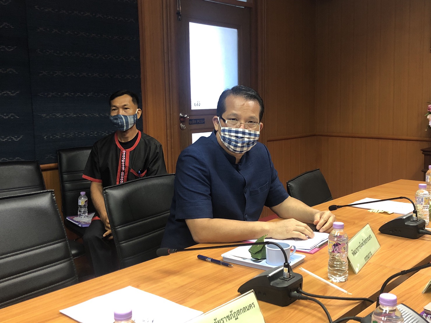 พช.สกลนคร ร่วมประชุมคณะกรรมการรับรองมาตรฐานผลิตภัณฑ์ชุมชนจังหวัดสกลนคร