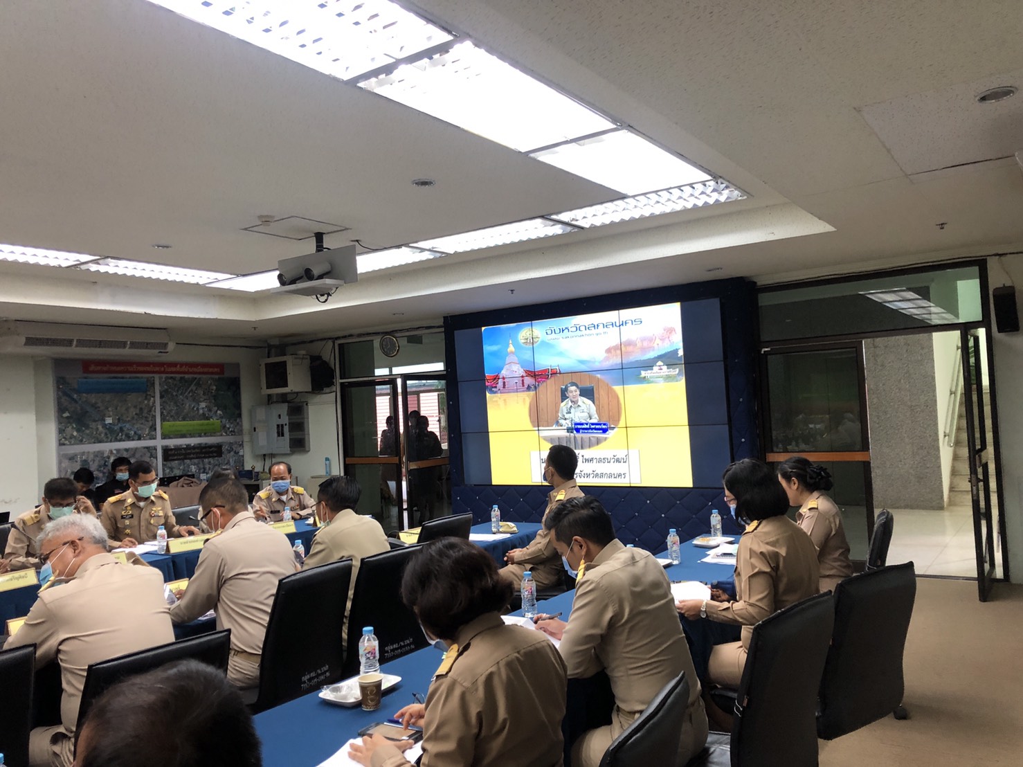 พช.สกลนคร ร่วมประชุมหน่วยงานสังกัดกระทรวงมหาดไทยและนายอำเภอ
