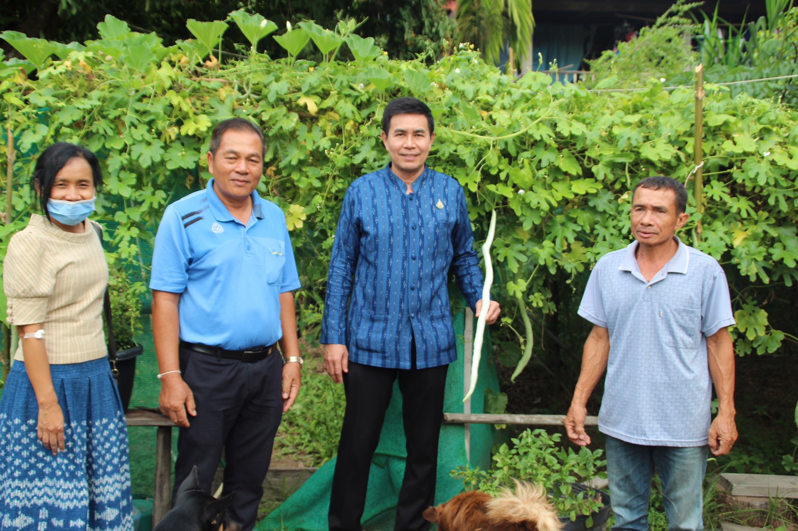 ผู้ตรวจราชการกรมการพัฒนาชุมชน ตรวจติดตามการดำเนินงานพัฒนาชุมชน ในเขตพื้นที่จังหวัดสกลนคร