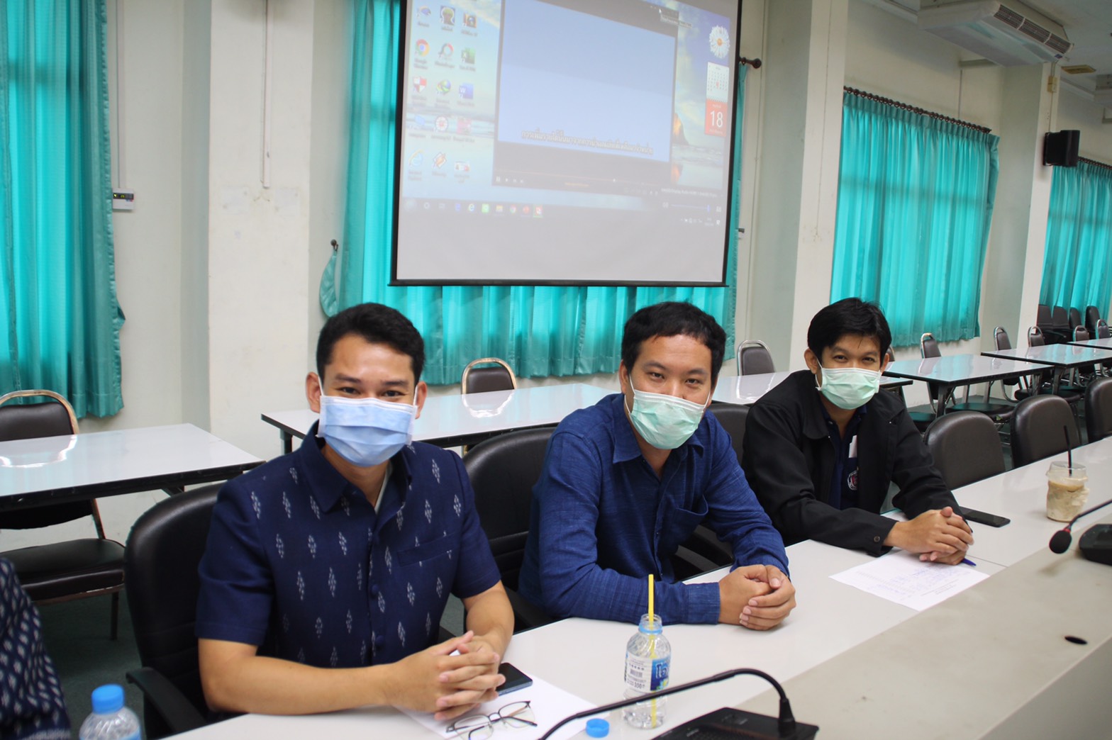 พช.สกลนคร ร่วมโครงการ “สตรีรวมใจ สู้ภัยโควิด ด้วยเศรษฐกิจพอเพียง”