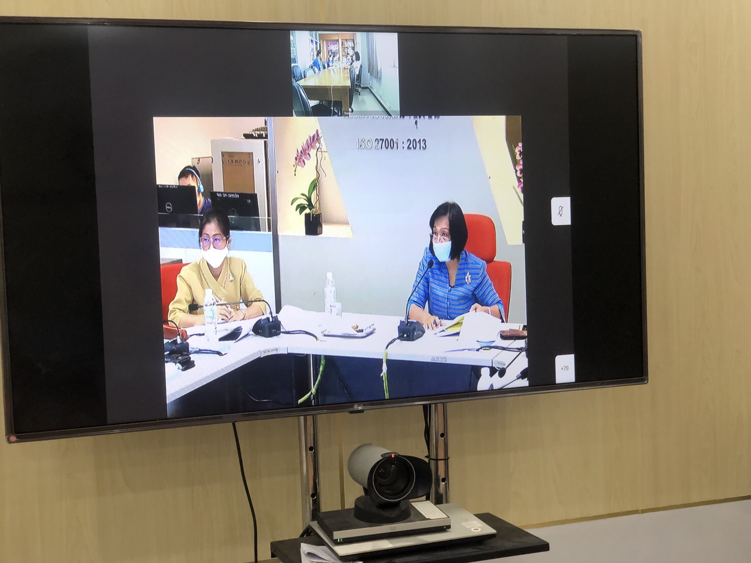 “พช.สกลนคร ร่วมประชุมคณะทำงานติดตามเร่งรัดการใช้จ่ายงบประมาณรายจ่ายประจำปีงบประมาณ พ.ศ.2563 ผ่านระบบวีดิทัศน์ทางไกล (Video Conference)”