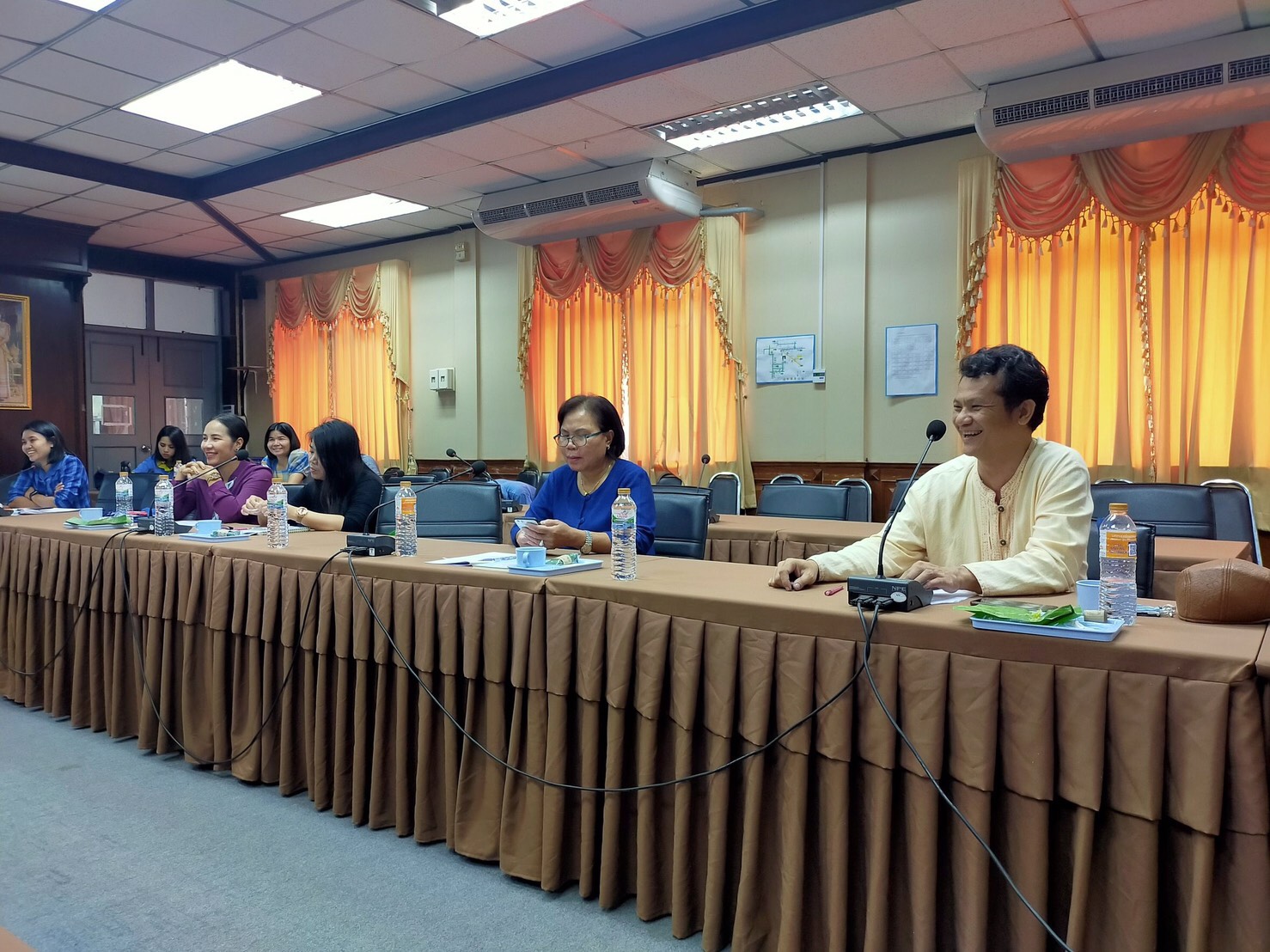 พช.สกลนคร จัดประชุมคณะทำงานขับเคลื่อนการพัฒนาเครือข่ายผ้าฝ้าย ผ้าขาวม้า จังหวัดสกลนคร