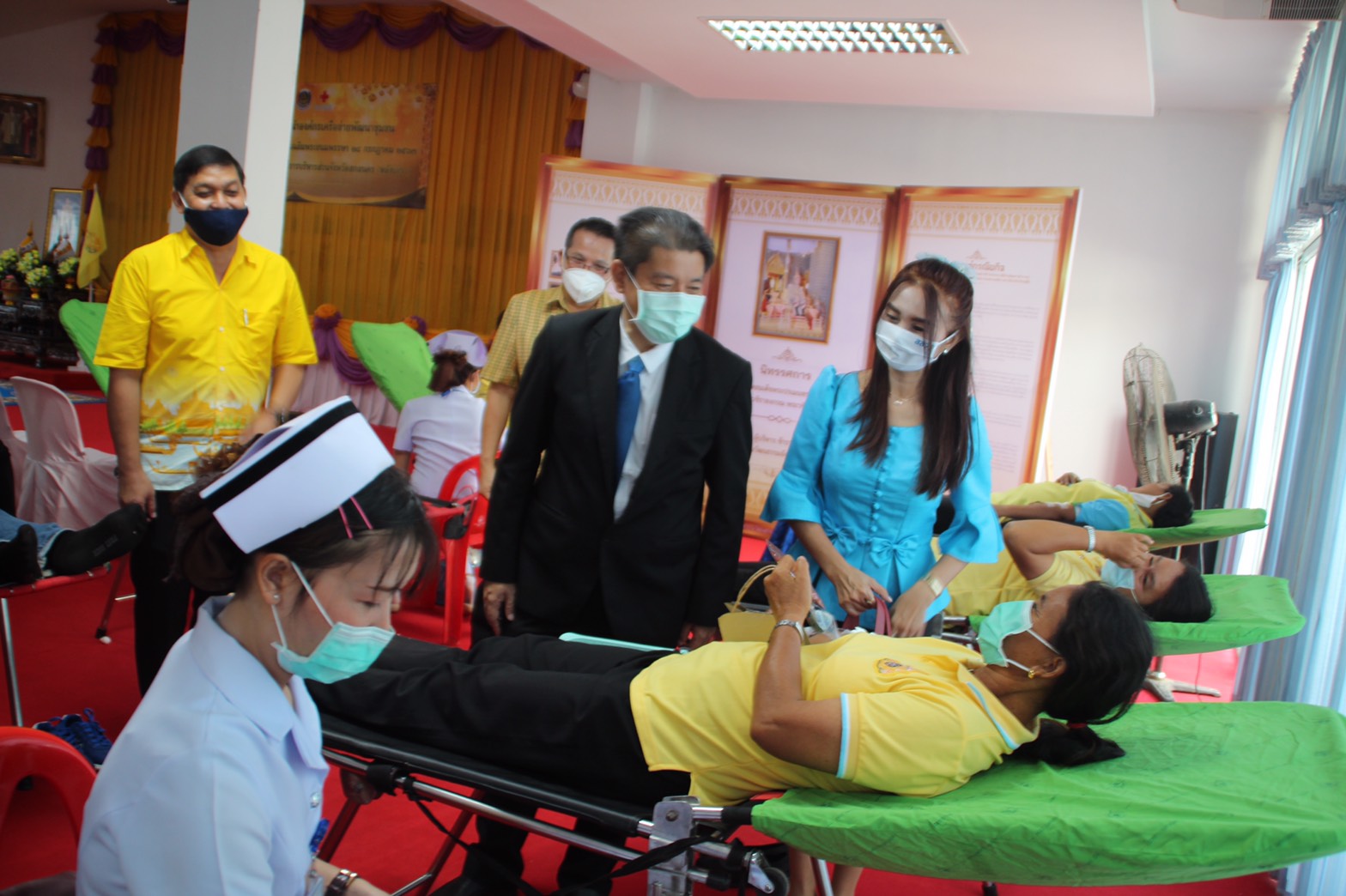“พช.สกลนคร นำข้าราชการ พนักงาน ลูกจ้างสังกัดกรมการพัฒนาชุมชน ผู้นำชุมชน หน่วยงานภาคี บริจาคโลหิตเพื่อเฉลิมพระเกียรติ เนื่องในโอกาสวันเฉลิมพระชนมพรรษา 28 กรกฎาคม 2563”