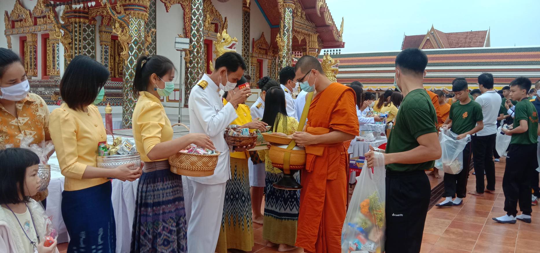 พช.สกลนคร ร่วมพิธีบำเพ็ญกุศลและพิธีน้อมรำลึกเนื่องในวันคล้ายวันสวรรคตพระบาทสมเด็จพระบรมชนกาธิเบศร มหาภูมิพลอดุลยเดชมหาราช บรมนาถบพิตร