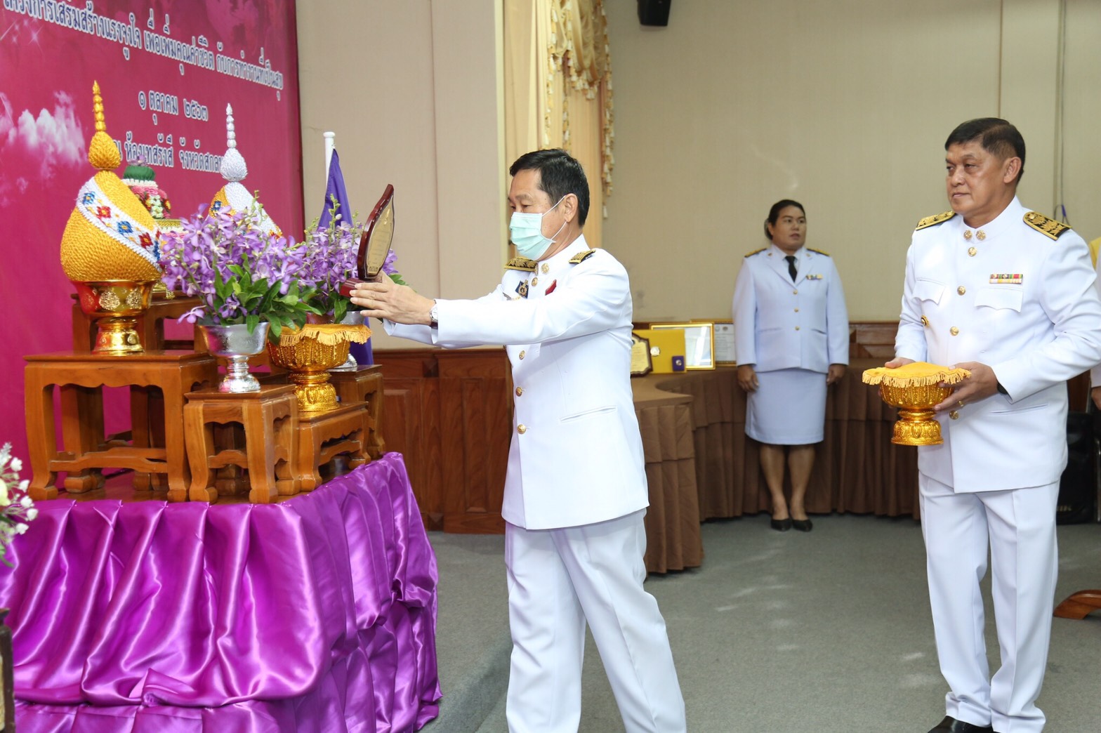 พช.สกลนคร จัดมหกรรมรวมพลังคนดีแห่งแผ่นดิน” ประจำปี 2563 และโครงการเสริมสร้างแรงจูงใจเพื่อเพิ่มคุณค่าชีวิตกับการทำงานที่เป็นสุข
