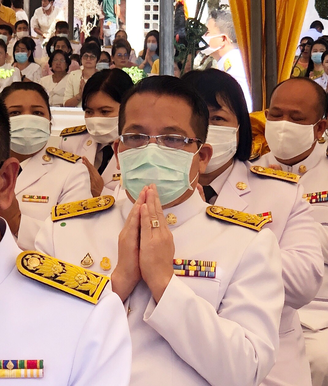 พช.สกลนคร ร่วมพิธีถวายผ้าพระกฐินพระราชทานกรมการพัฒนาชุมชน ประจำปี 2563