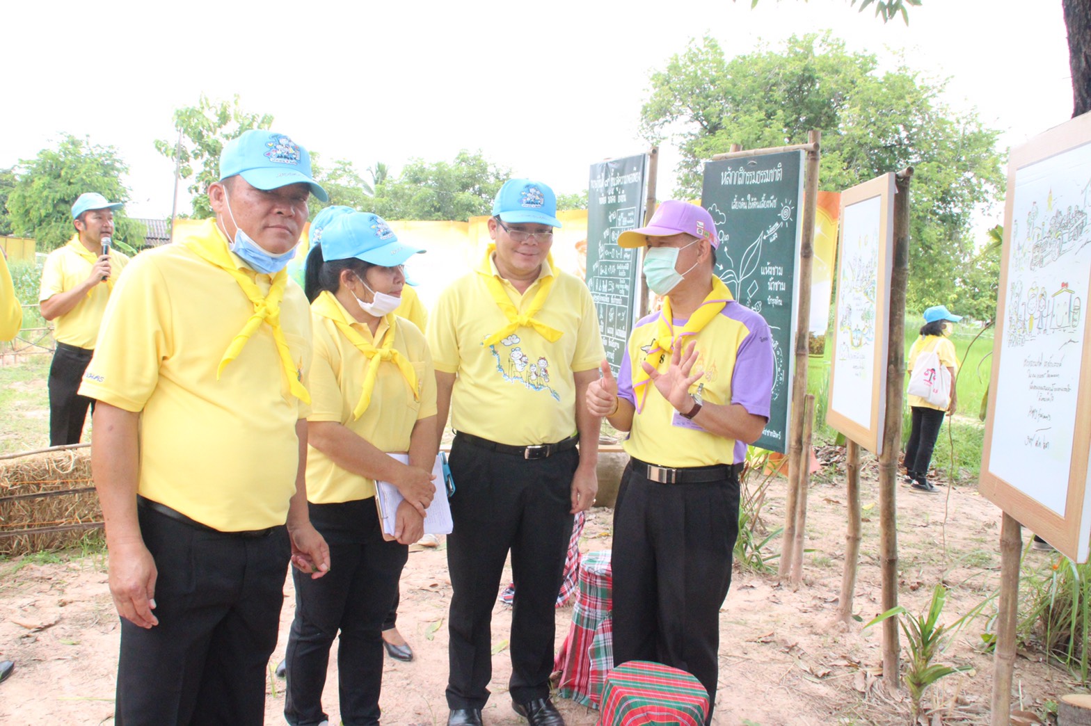 พช.สกลนคร จัดกิจกรรมน้อมรำลึกเนื่องในวันคล้ายวันสวรรคต พระบาทสมเด็จพระบรมชนกาธิเบศร มหาภูมิพลอดุลยเดชมหาราช บรมนาถบพิตร 13 ตุลาคม 2563