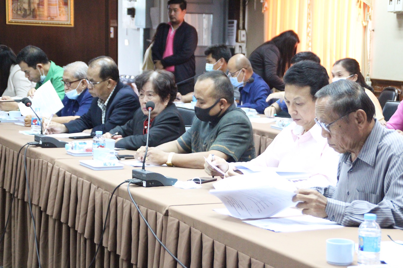 “พช.สกลนคร ประชุมคณะอนุกรรมการสนับสนุนและติดตามการดำเนินงานกองทุนหมู่บ้าน ระดับจังหวัด”