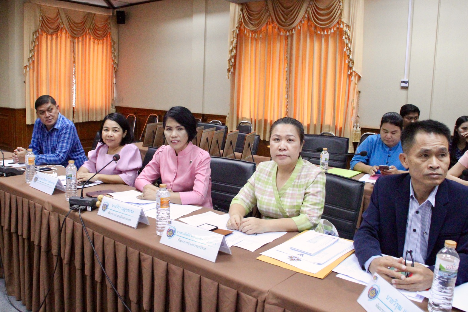 พช.สกลนคร : ประชุมผู้บริหารและนักวิชาการพัฒนาชุมชน ประจำเดือนตุลาคม 2563