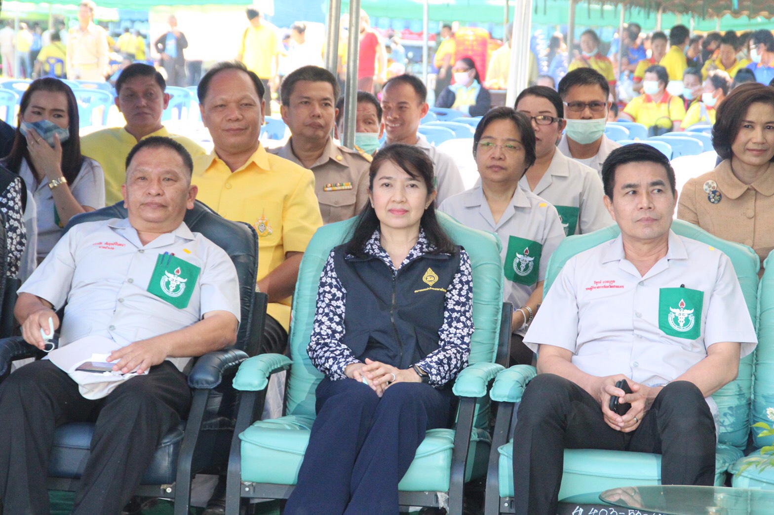 พช.สกลนคร ร่วมกิจกรรม “หน่วยบำบัดทุกข์ บำรุงสุข สร้างรอยยิ้มให้ประชาชน”