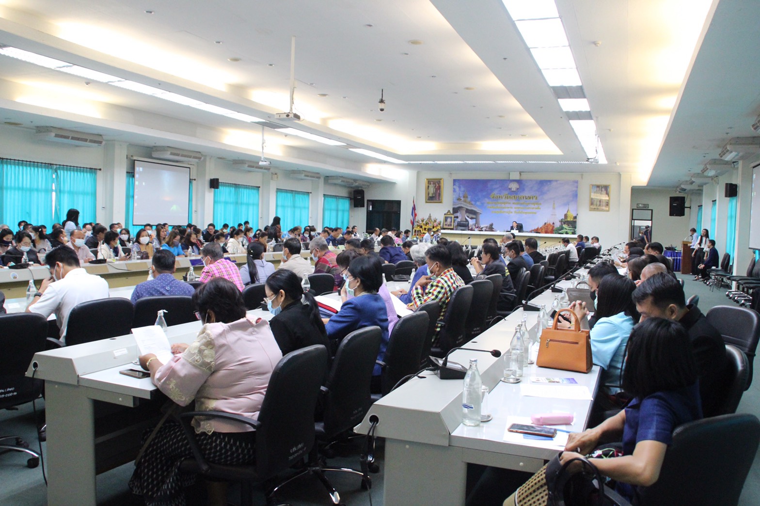 “พช.สกลนคร ร่วมประชุมผู้บริหารและปลัดองค์กรปกครองส่วนท้องถิ่นจังหวัดสกลนคร”