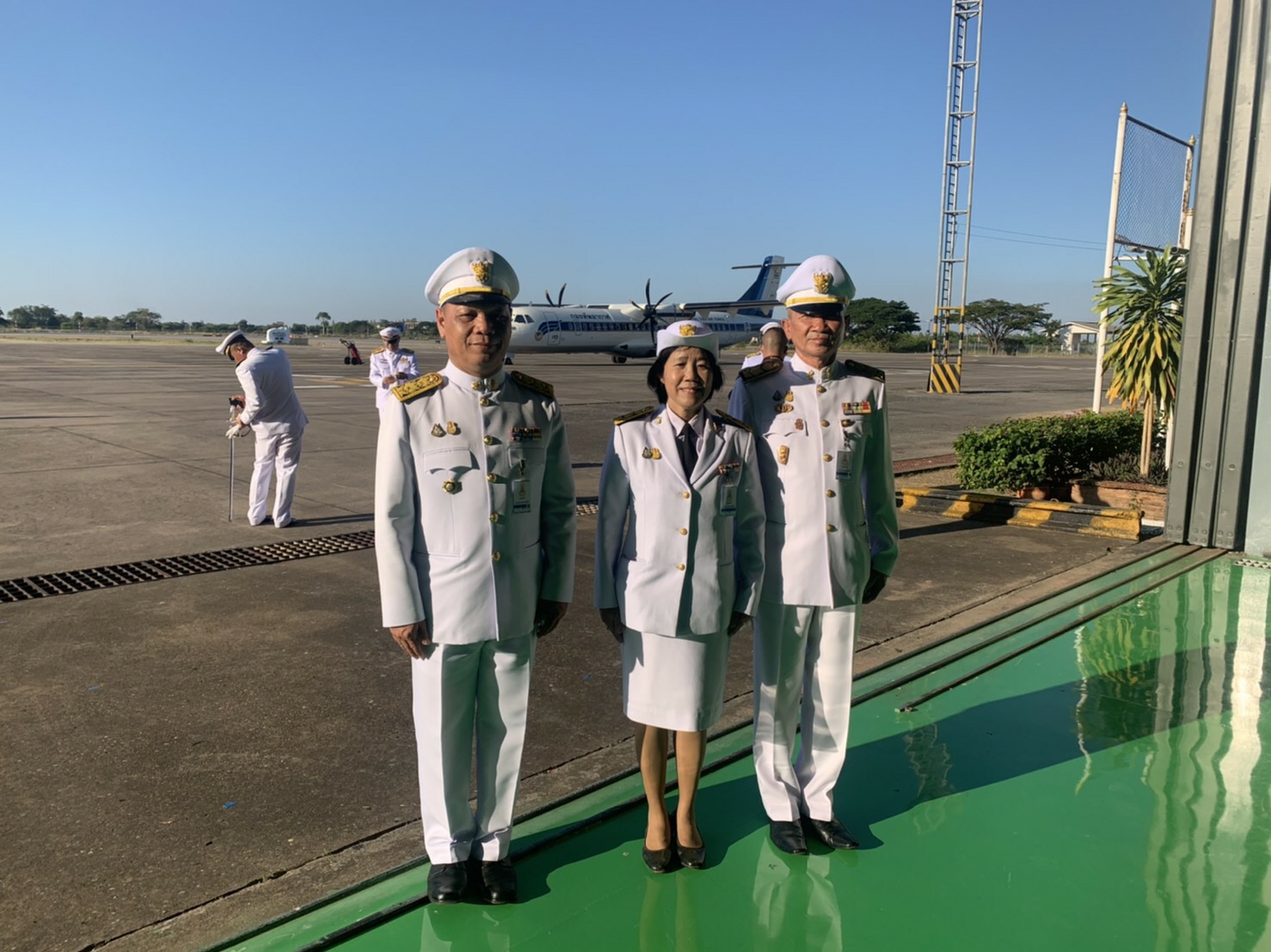 พช.สกลนคร ร่วมรับ-ส่ง พลเอกกัมปนาท รุดดิษฐ์ องคมนตรี ผู้แทนพระองค์ เดินทางปฏิบัติภารกิจพื้นที่จังหวัดสกลนคร