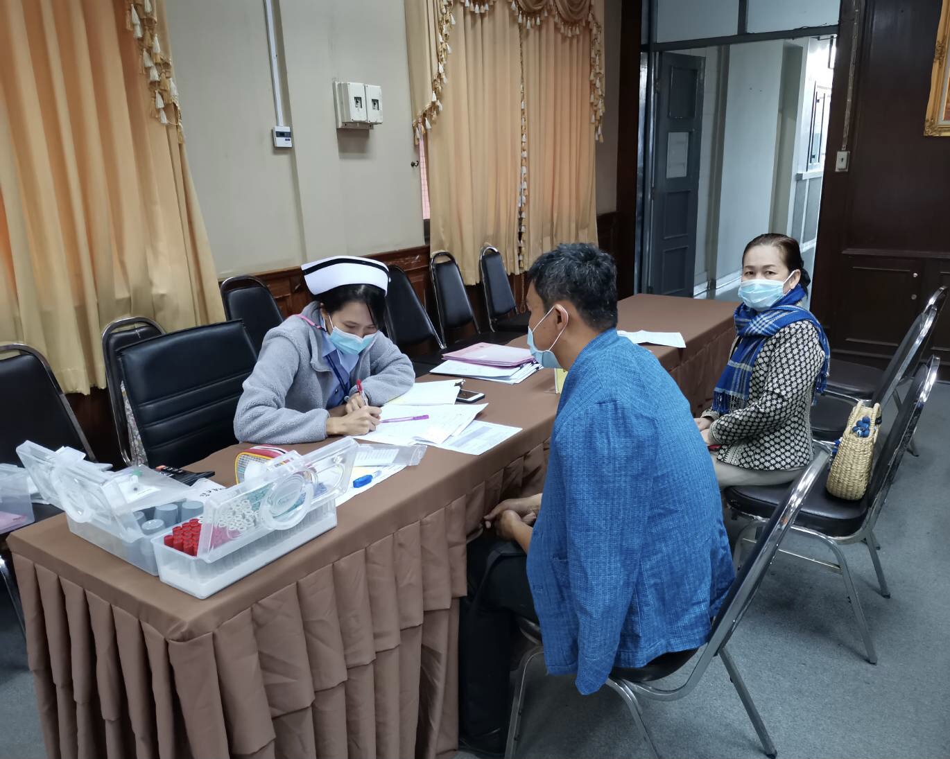 พช.สกลนคร จัดกิจกรรมตรวจสุขภาพประจำปี