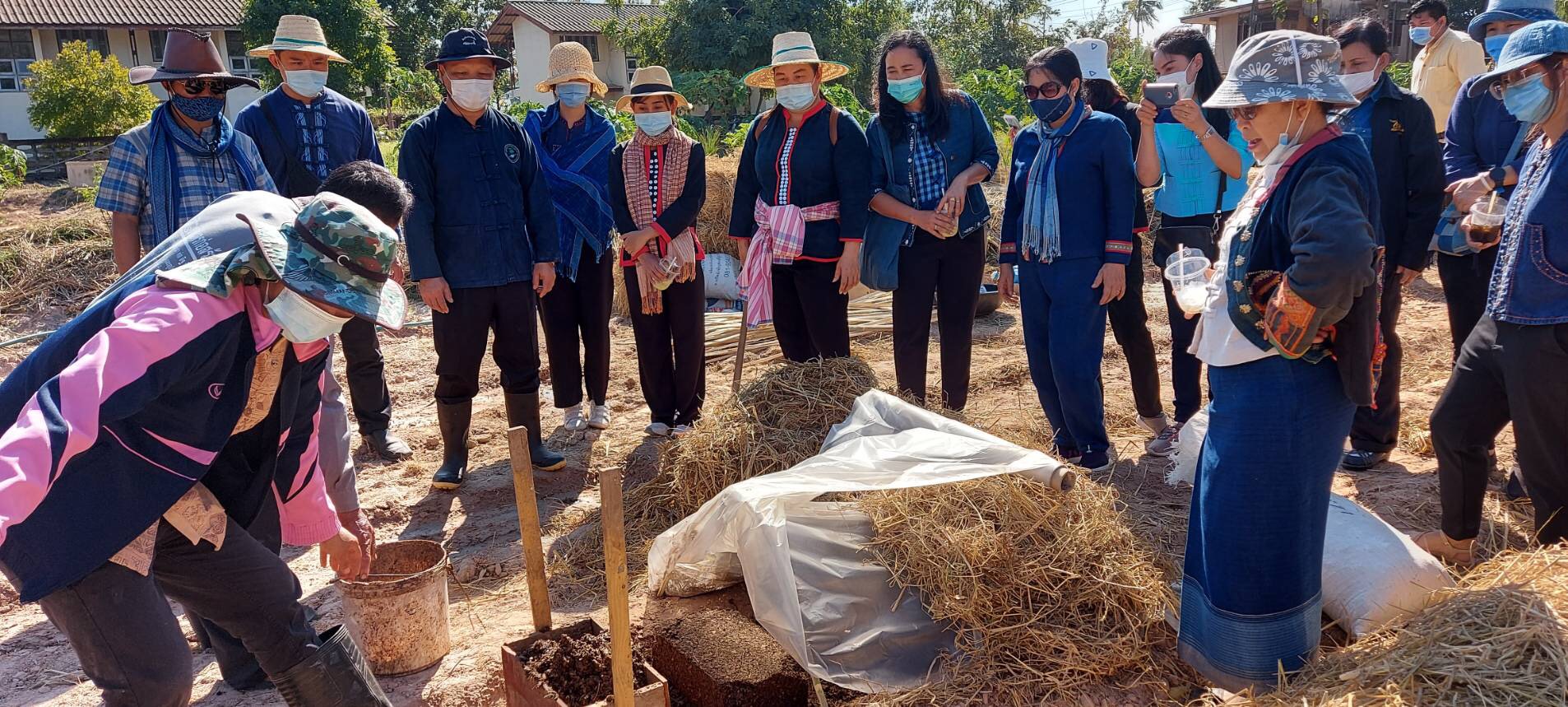 พช.สกลนคร เสริมสร้างจริยธรรมข้าราชการกรมการพัฒนาชุมชน ยึดหลักทฤษฎีใหม่ ประยุกต์สู่ “โคก หนอง นา โมเดล”
