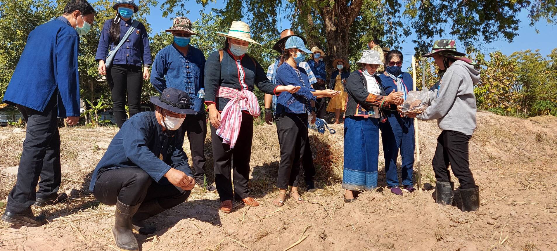 พช.สกลนคร เสริมสร้างจริยธรรมข้าราชการกรมการพัฒนาชุมชน ยึดหลักทฤษฎีใหม่ ประยุกต์สู่ “โคก หนอง นา โมเดล”