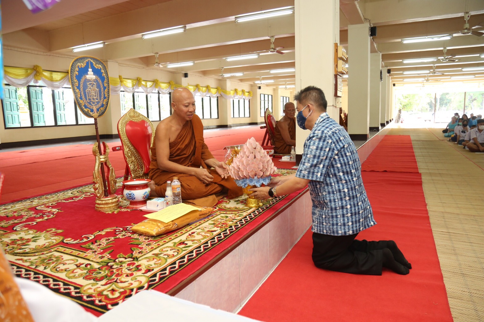 พช.สกลนคร จัดงานมหกรรมกองทุนแม่ของแผ่นดินและพิธีทอดผ้าป่าสมทบกองทุนแม่ของแผ่นดิน ปี 2563