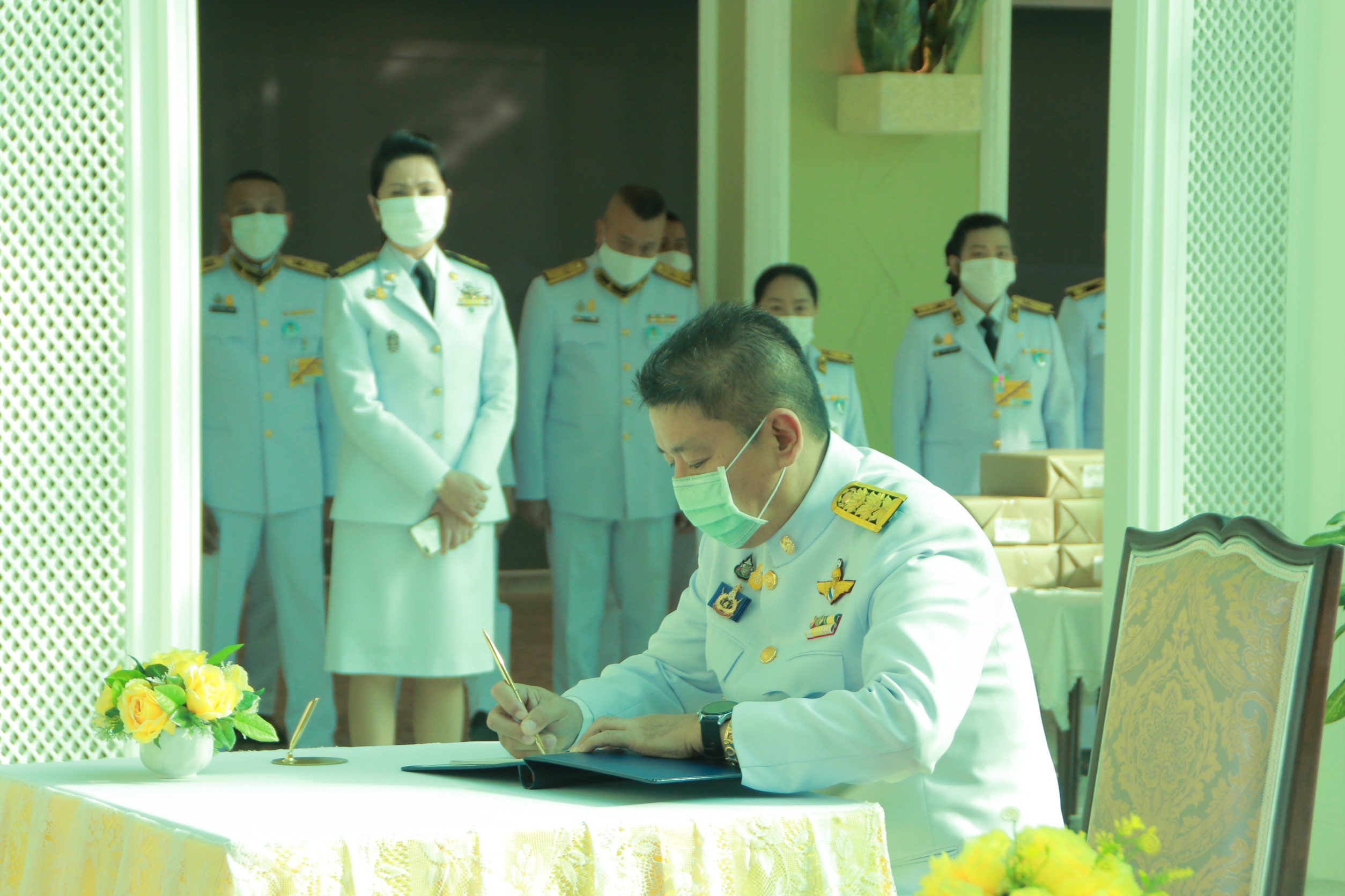พช.สกลนคร ร่วมพิธีลงนามถวายพระพร เนื่องในโอกาสวันขึ้นปีใหม่ 2564