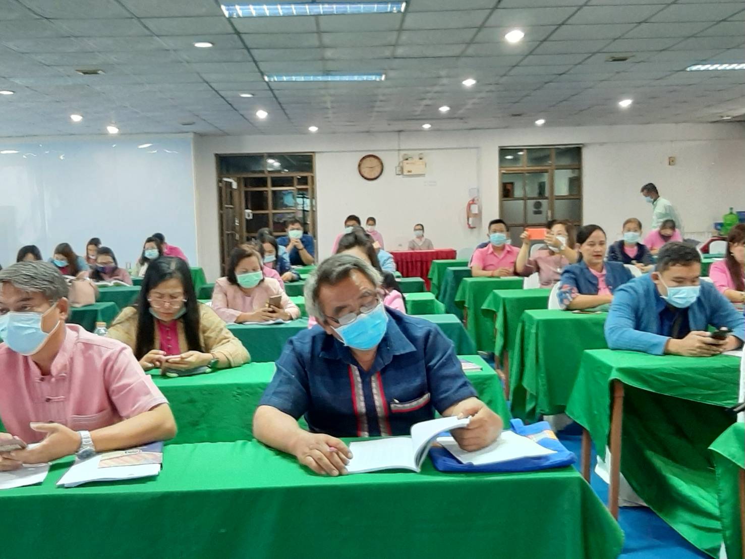 พช.สกลนคร ร่วมการฝึกอบรมพัฒนากรระหว่างประจำการ ด้านบริหารการเปลี่ยนแปลง ในรูปแบบออนไลน์