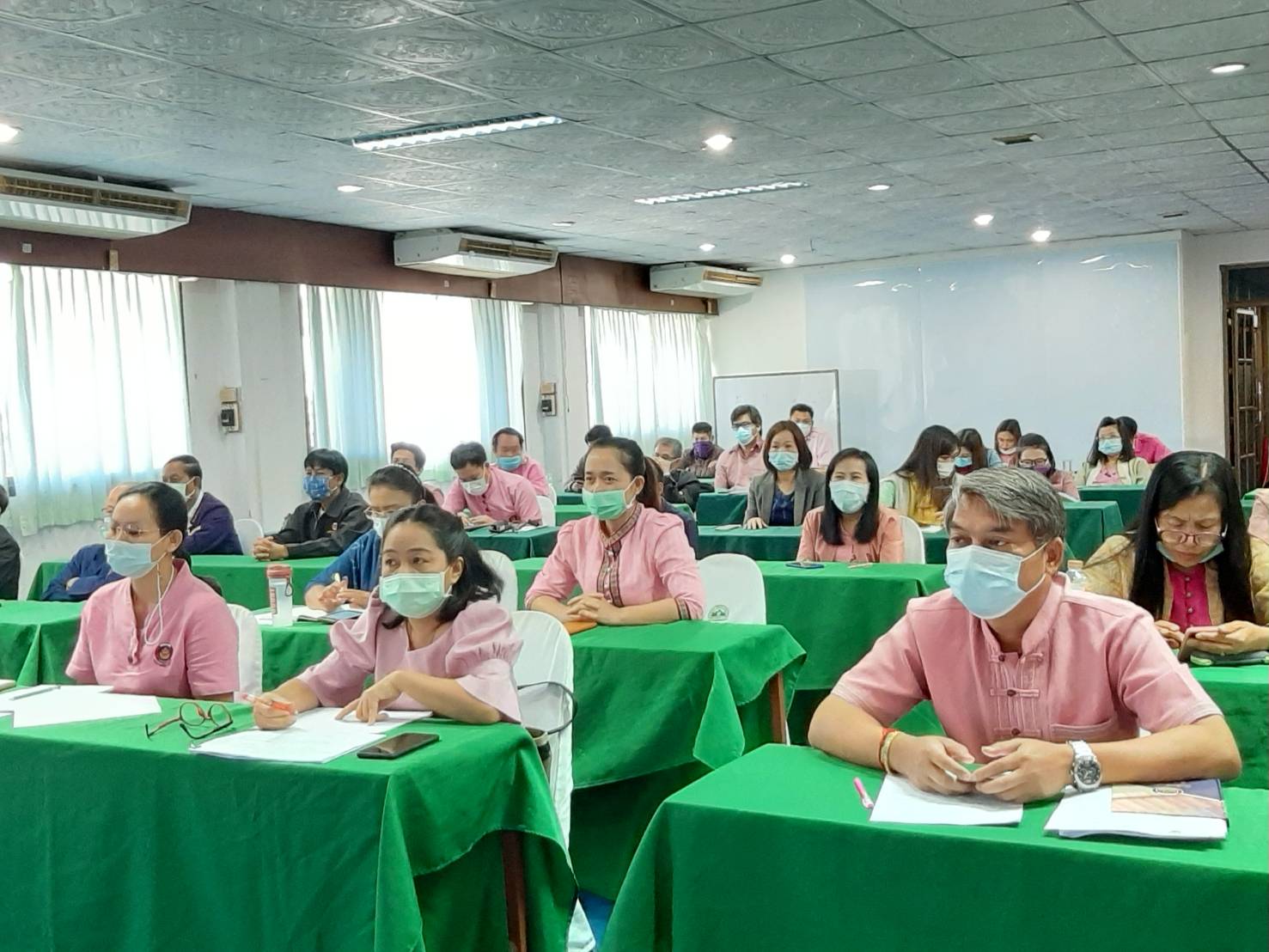 พช.สกลนคร ร่วมการฝึกอบรมพัฒนากรระหว่างประจำการ ด้านบริหารการเปลี่ยนแปลง ในรูปแบบออนไลน์