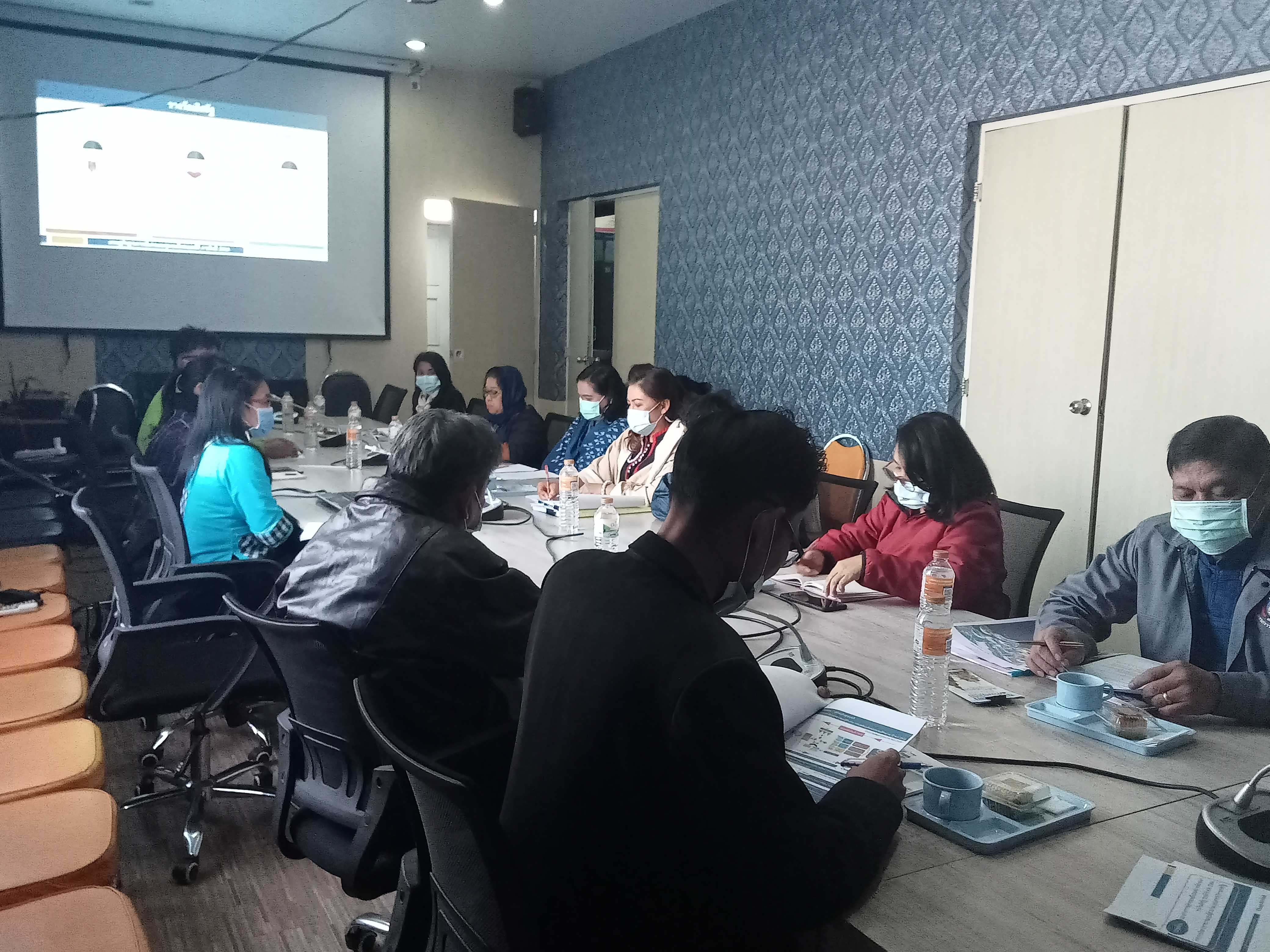 พช.สกลนคร ประชุมคณะทำงานรับผิดชอบในการสมัครรางวัลเลิศรัฐ ประจำปี 2564