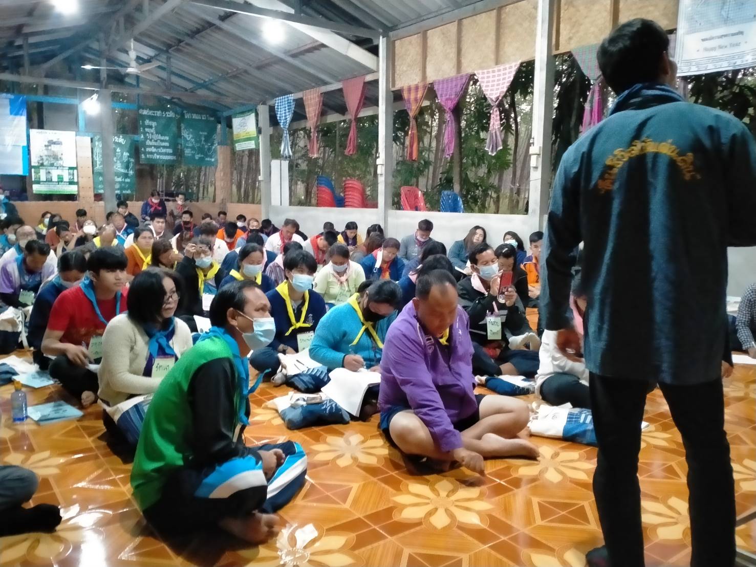 วันที่ 2  ฝึกอบรมเพิ่มทักษะระยะสั้นการพัฒนากสิกรรมสู่ระบบเศรษฐกิจพอเพียง รูปแบบ “โคก หนอง นา โมเดล ” รุ่นที่ 2 ณ ศูนย์กสิกรรมธรรมชาติฅนฮักถิ่น สกลนคร