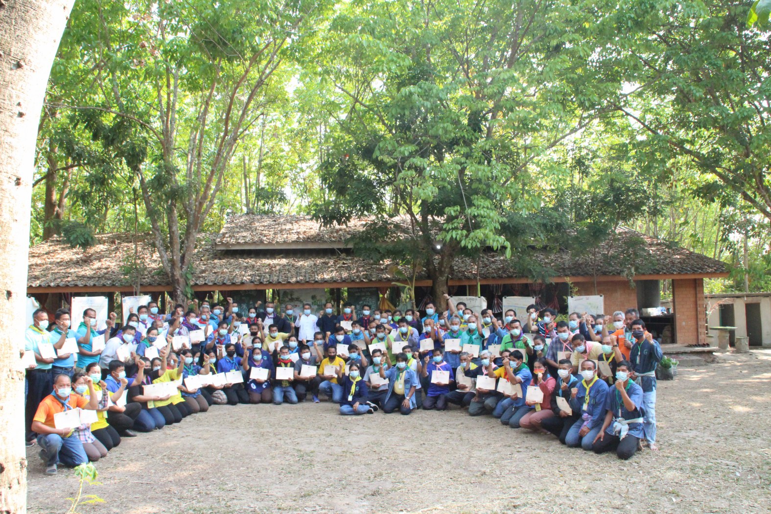 นายสมาน พั่วโพธิ์ พัฒนาการจังหวัดสกลนคร  บรรยายพิเศษในหัวข้อ “การขับเคลื่อนสืบสานศาสตร์พระราชา กลไก 357