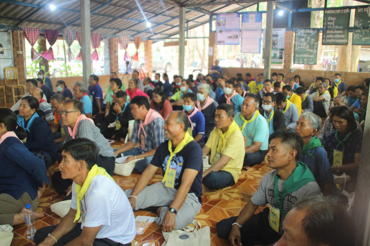 นายสมาน พั่วโพธิ์ พัฒนาการจังหวัดสกลนคร  บรรยายพิเศษในหัวข้อ “การขับเคลื่อนสืบสานศาสตร์พระราชา กลไก 357