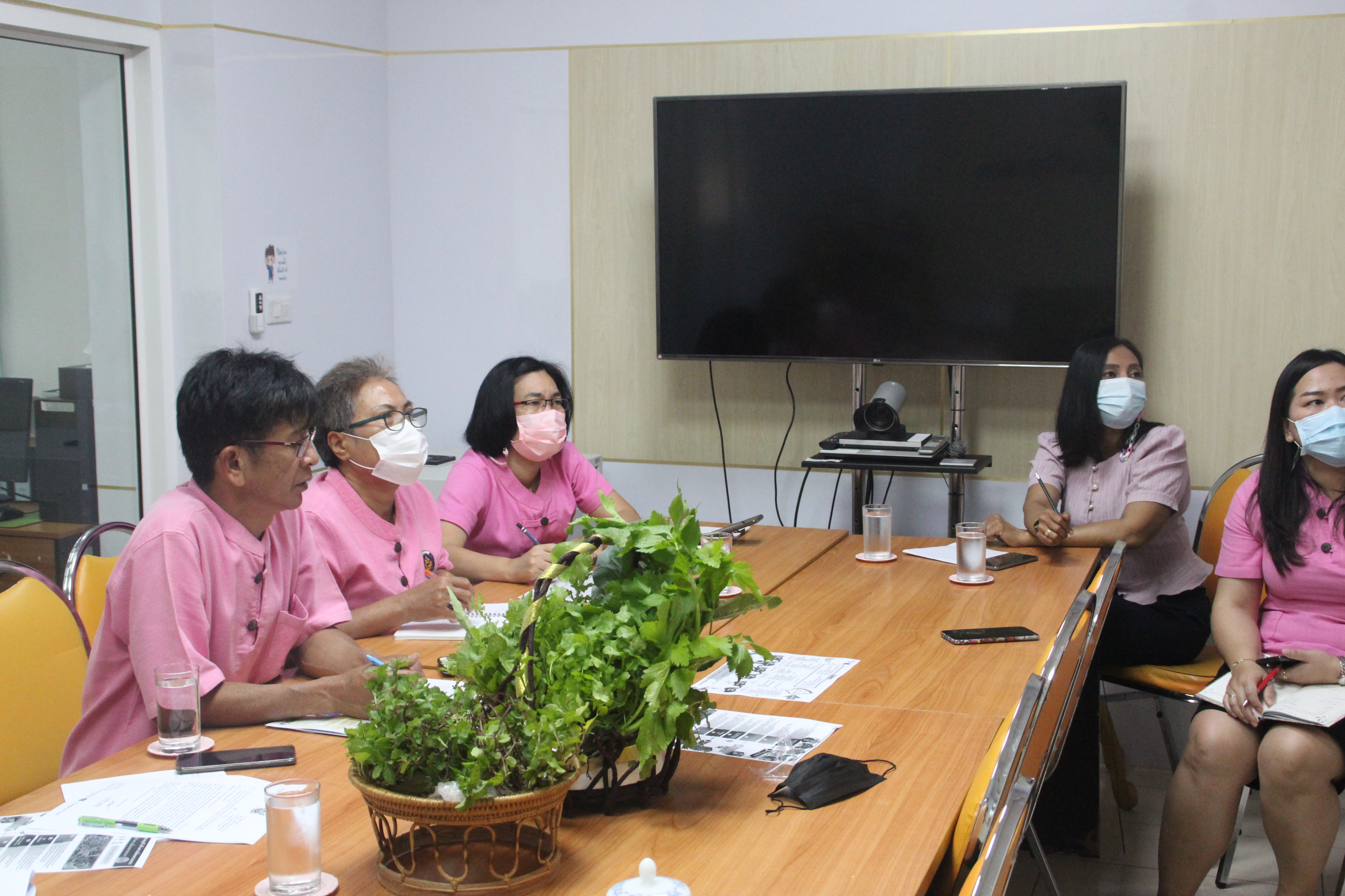 พช.สกลนคร ร่วมประชุมขับเคลื่อนกิจกรรมเชิดชูเกียรติ 8 เดือน 8 เด่น