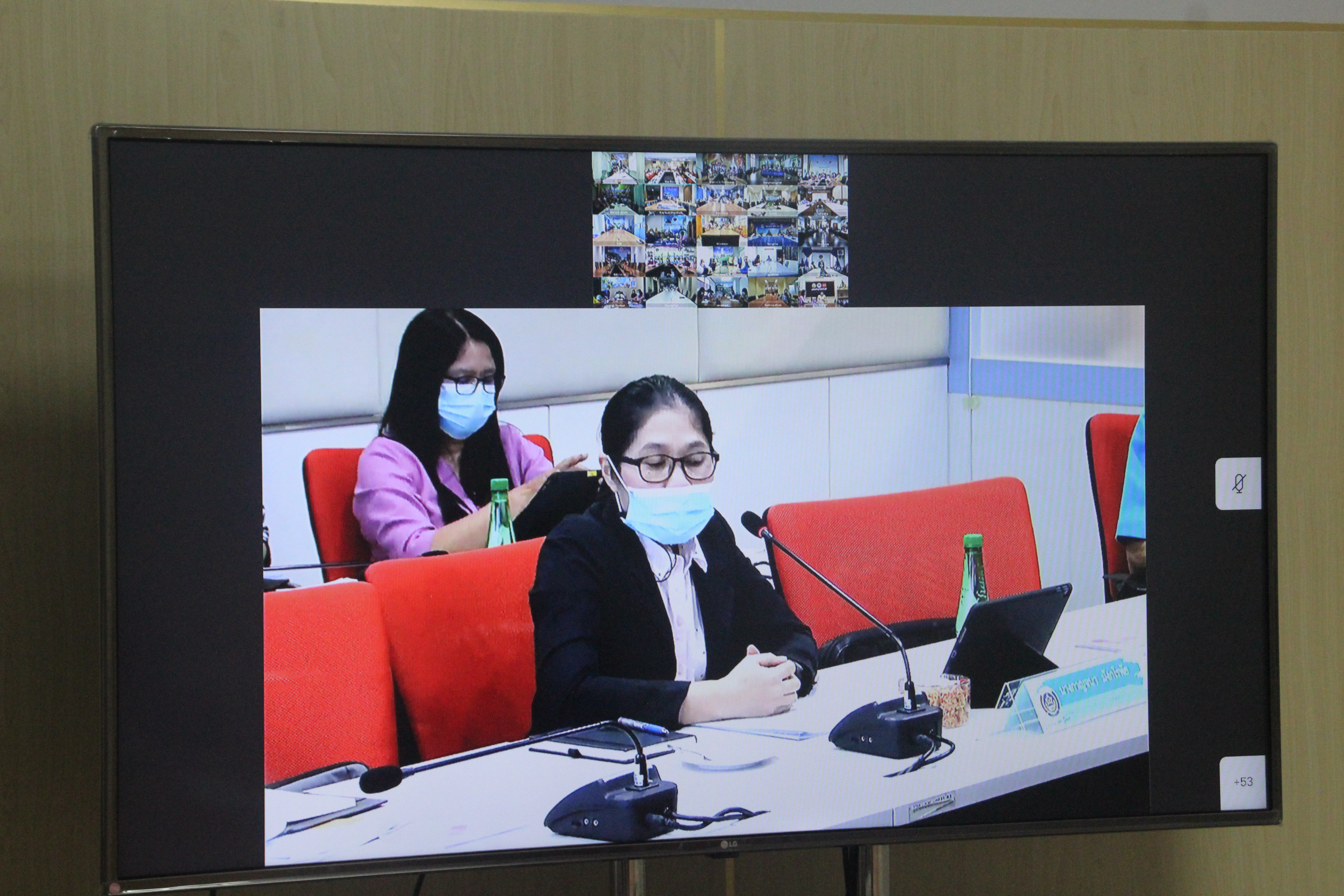 พช. สกลนคร ร่วมประชุมชี้แจงการดำเนินงานตามมาตรการปรับปรุงประสิทธิภาพในการปฏิบัติราชการ ประจำปีงบประมาณ พ.ศ. 2564