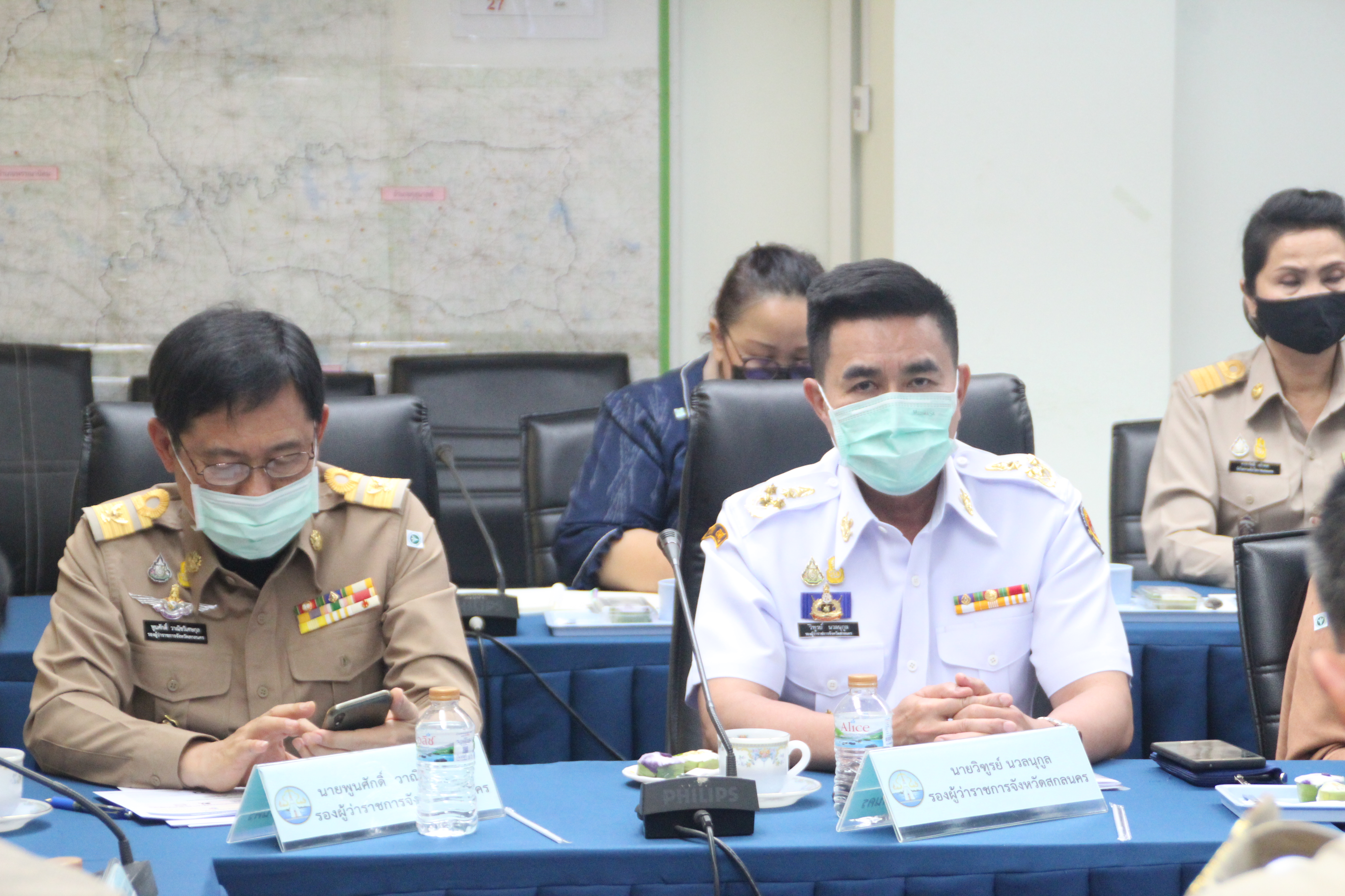 พช.สกลนคร ร่วมประชุมชี้แจงรายละเอียดโครงการ “เราชนะ” ผ่านระบบวีดิทัศน์ทางไกล (VCS)