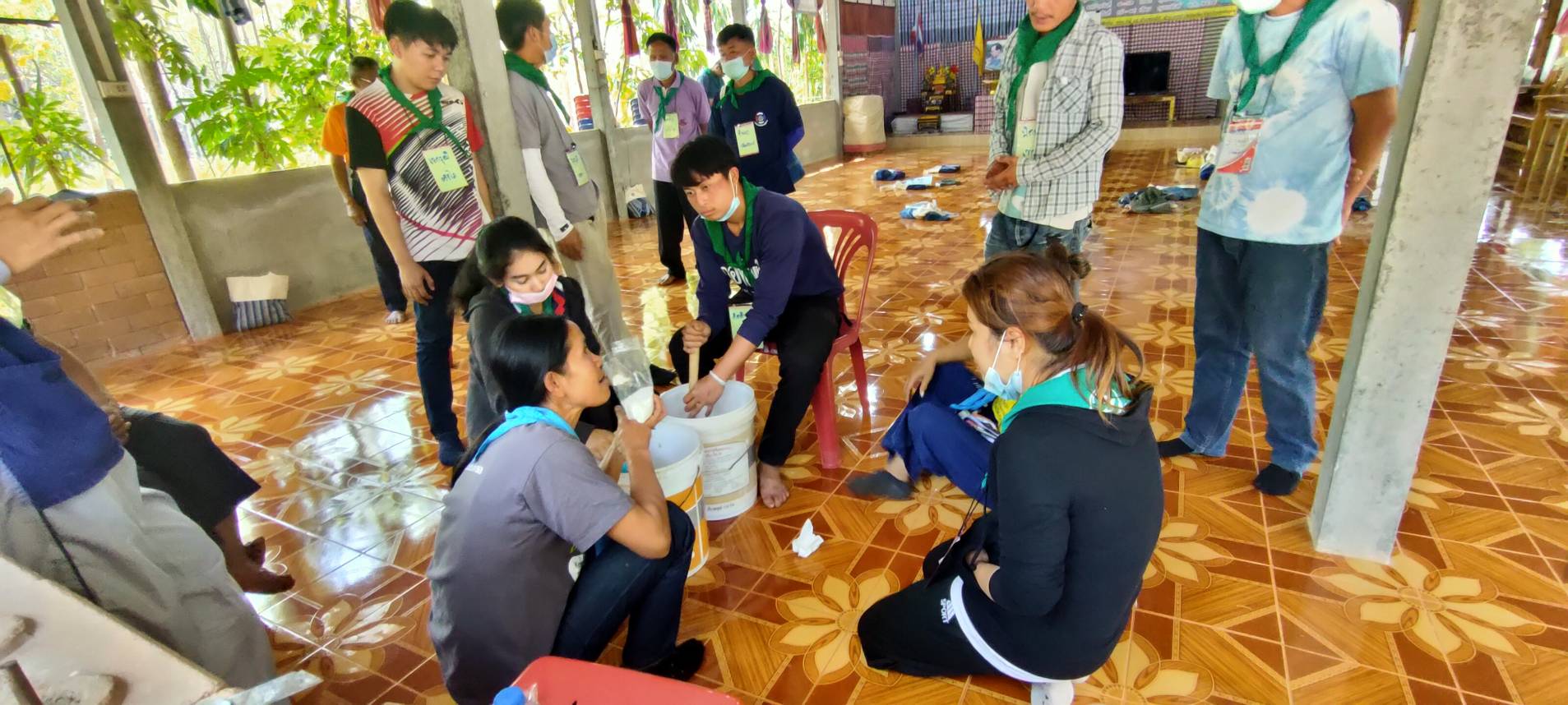 วันที่ 2  ฝึกอบรมเพิ่มทักษะระยะสั้นการพัฒนากสิกรรมสู่ระบบเศรษฐกิจพอเพียง รูปแบบ “โคก หนอง นา โมเดล ” รุ่นที่ 2 ณ ศูนย์กสิกรรมธรรมชาติฅนฮักถิ่น สกลนคร