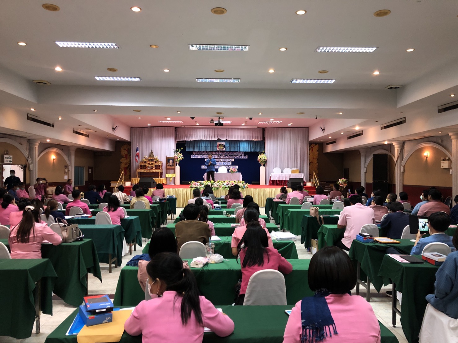หัวหน้าผู้ตรวจราชการกรมฯ ร่วมประชุมผู้บริหารและนักวิชาการพัฒนาชุมชน สำนักงานพัฒนาชุมชนจังหวัดสกลนคร ครั้งที่ 2/2564